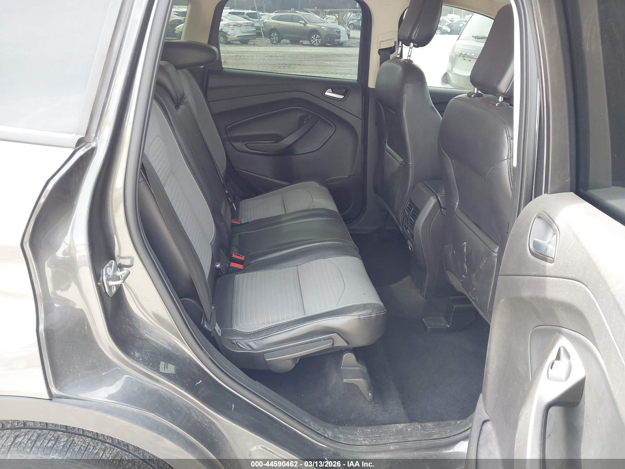 FORD ESCAPE image 8