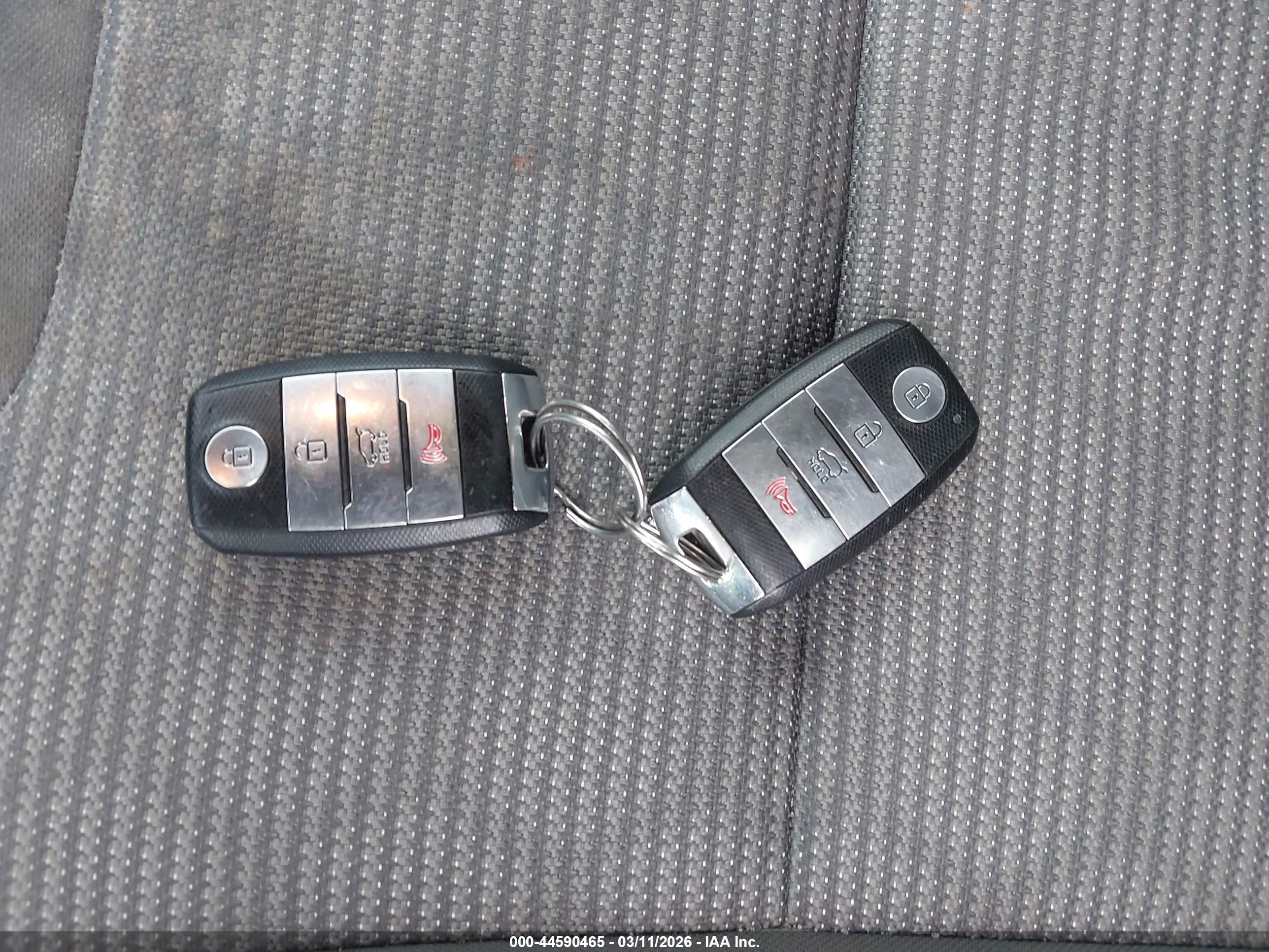 KIA NIRO image 11