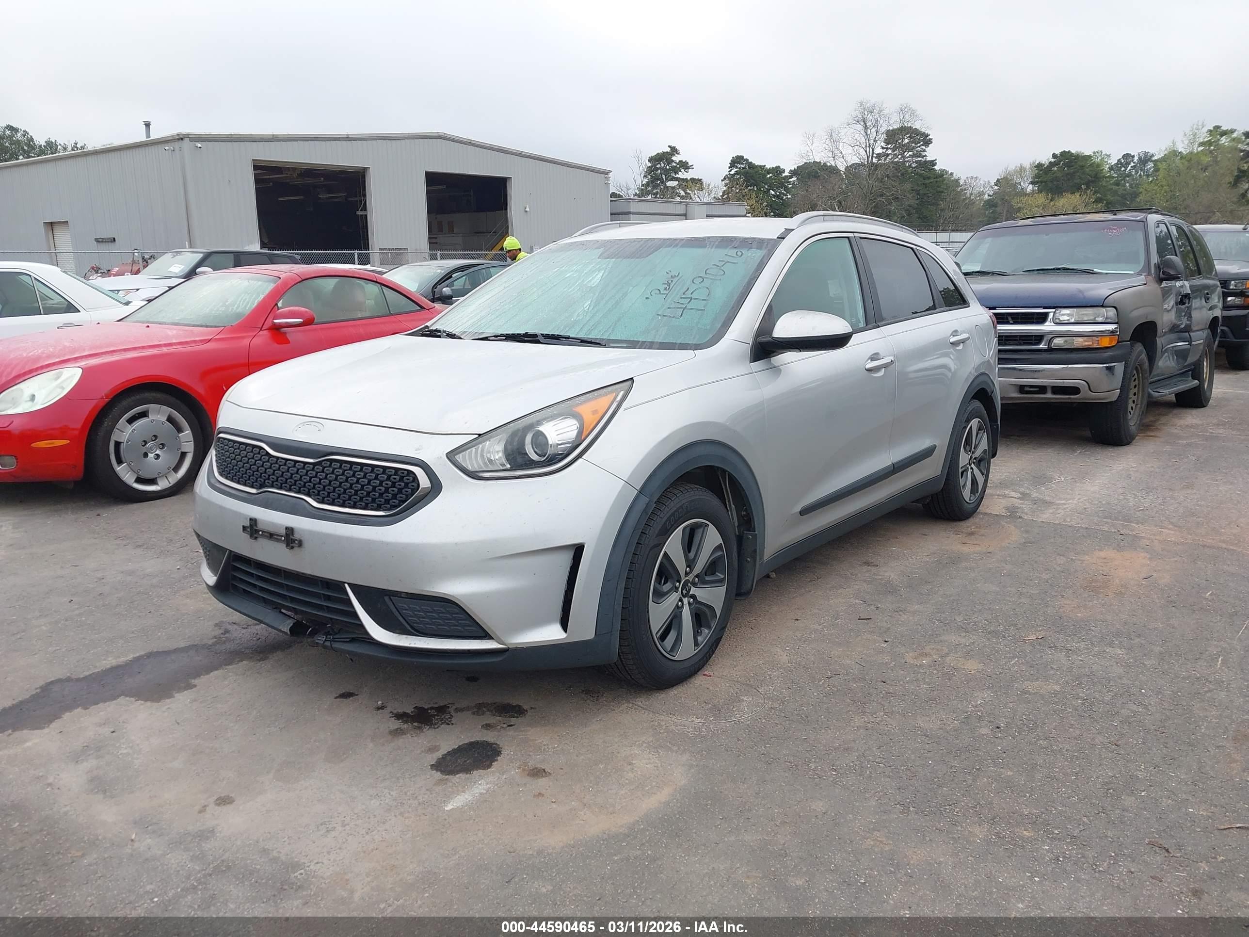KIA NIRO image 2