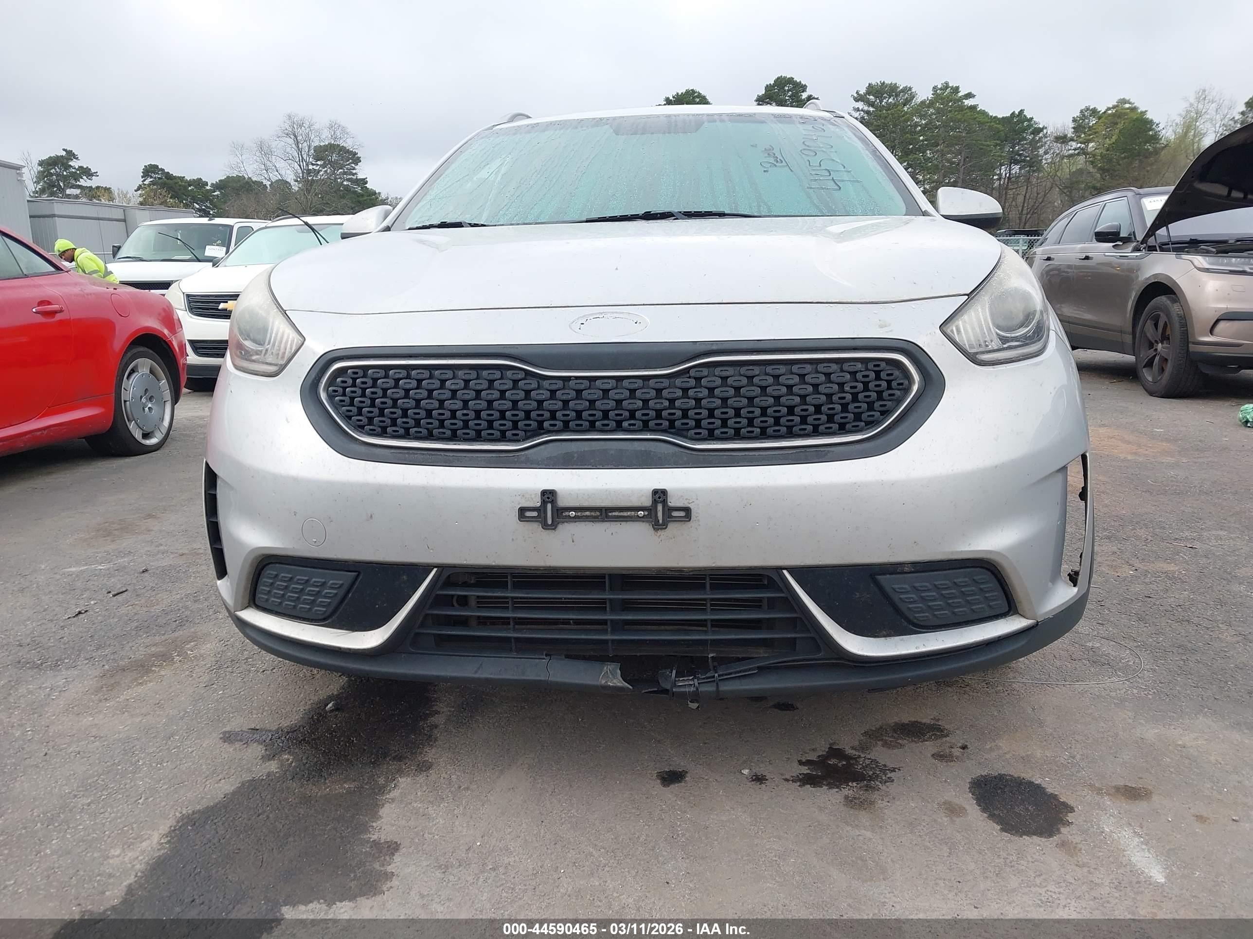 KIA NIRO image 6