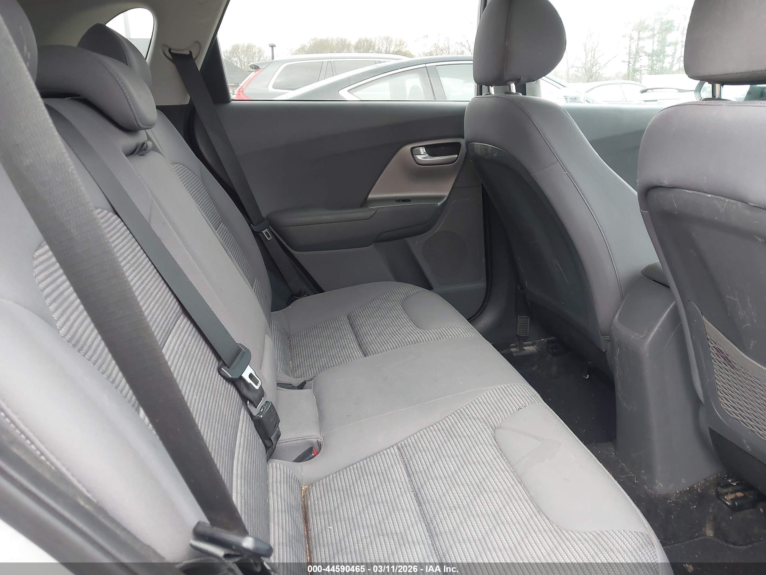 KIA NIRO image 8