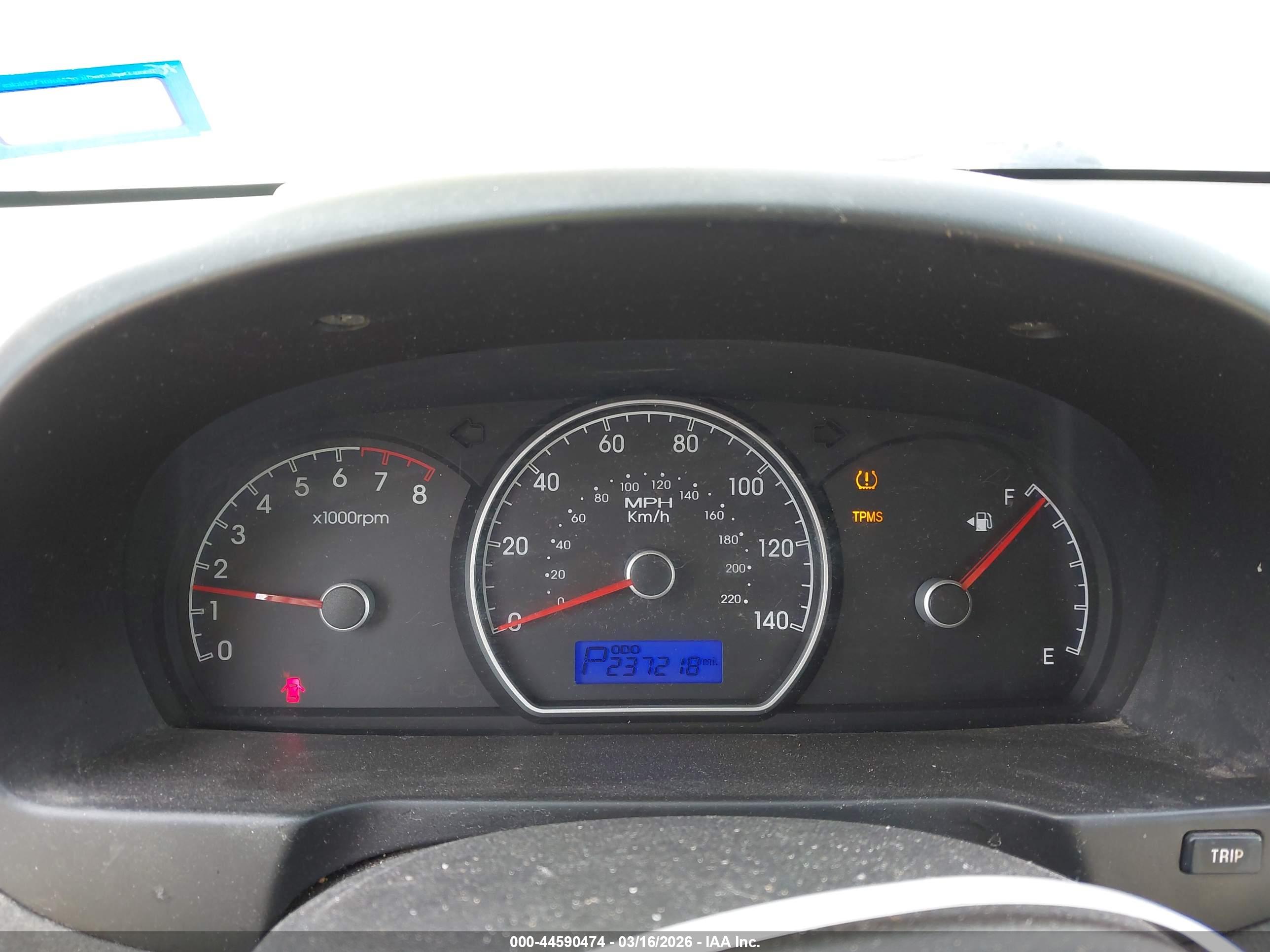 HYUNDAI ELANTRA image 7