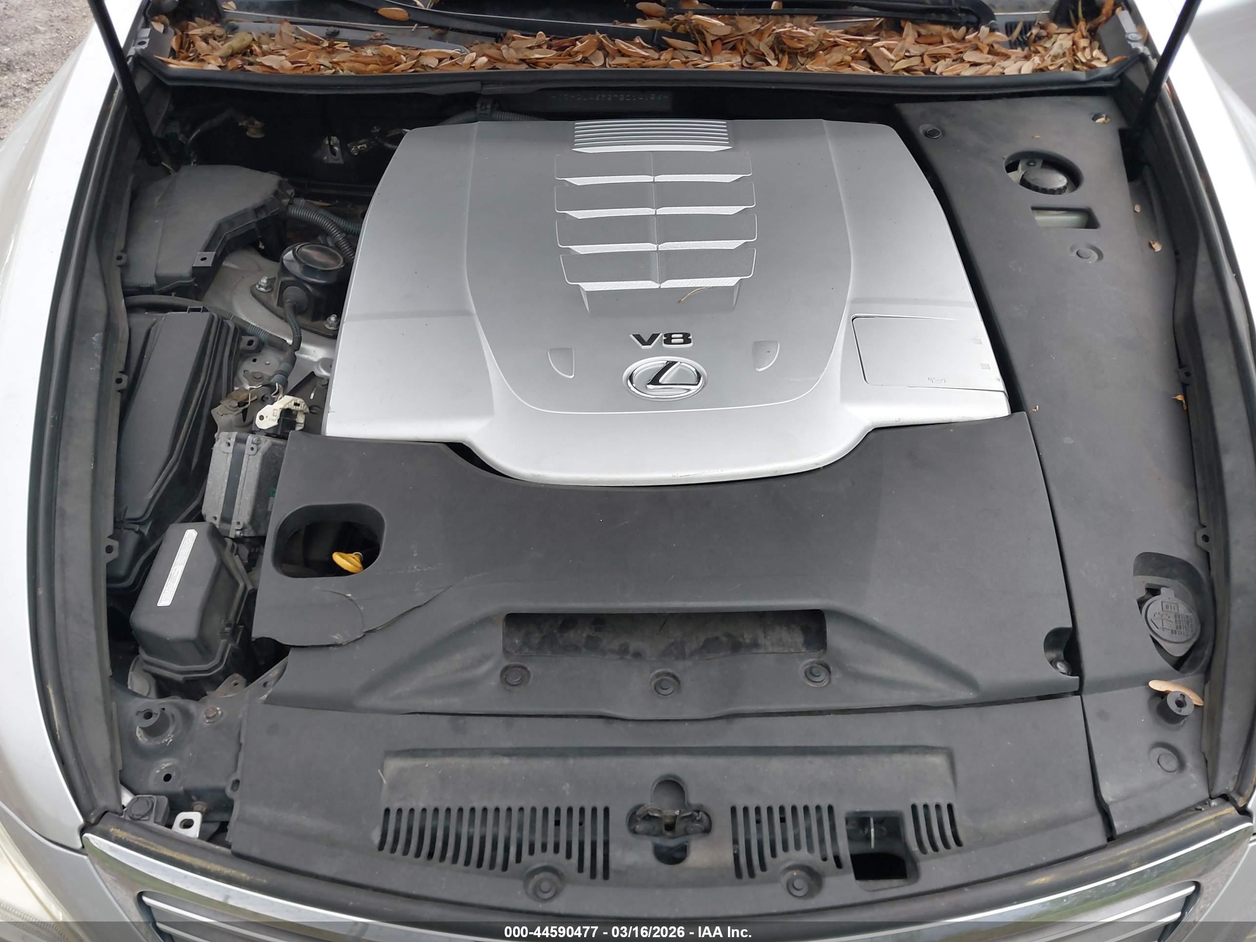 LEXUS LS image 10