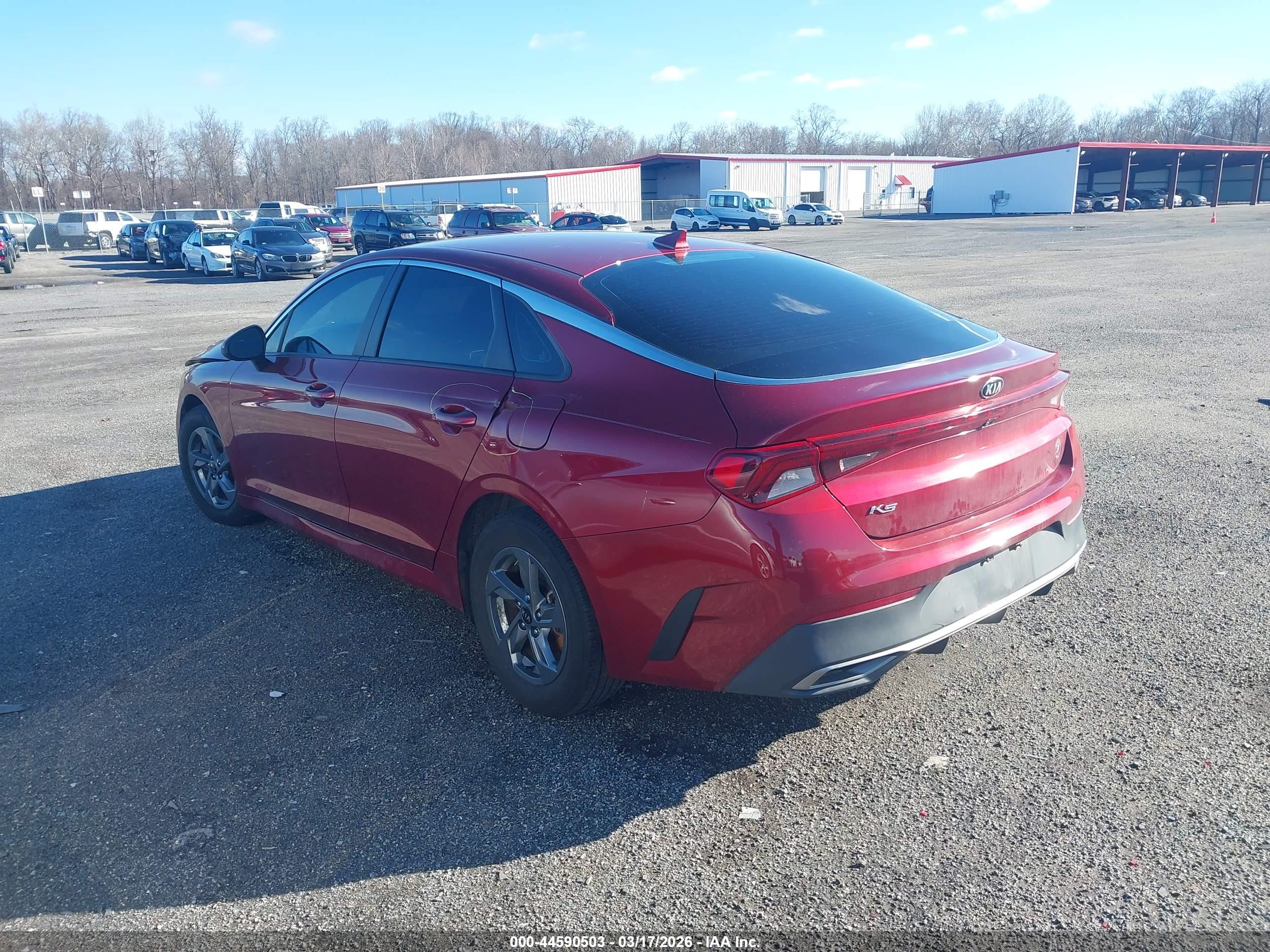 KIA K5 image 3