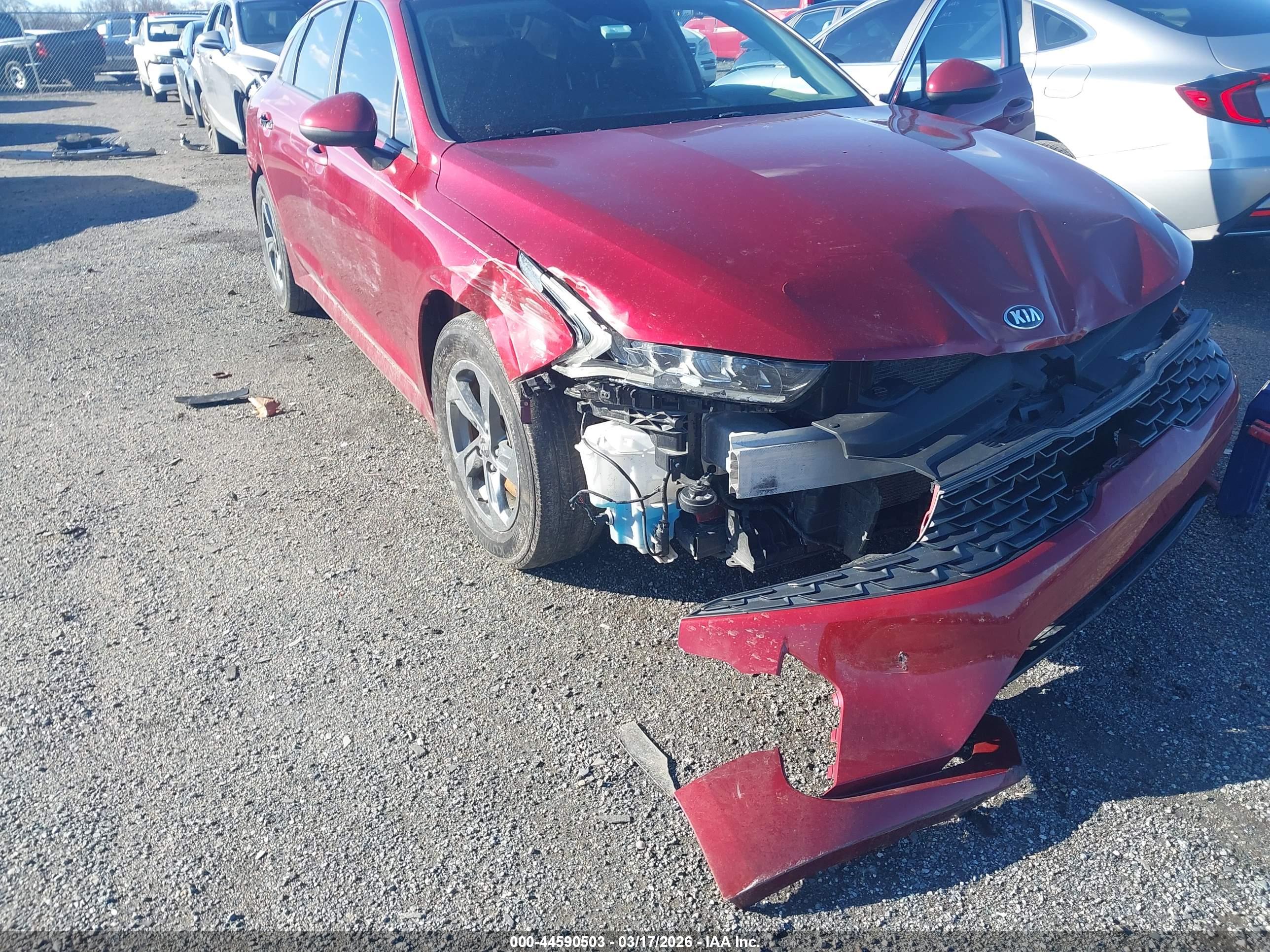 KIA K5 image 6