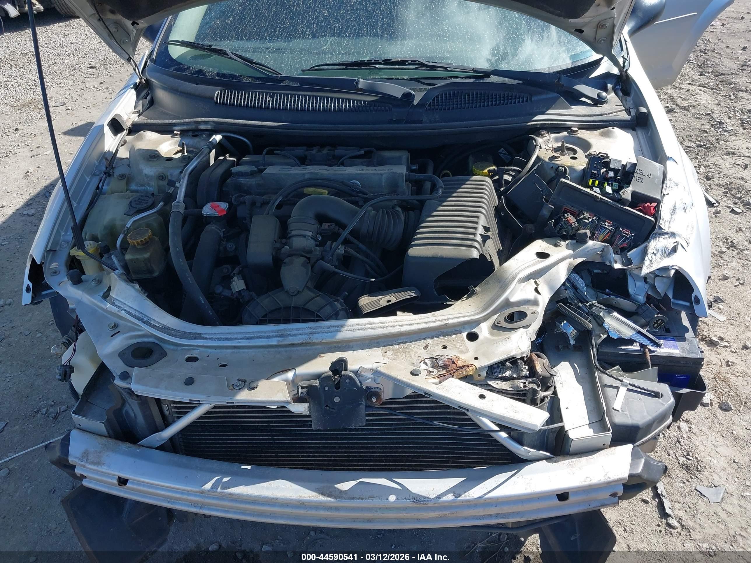 DODGE STRATUS image 10