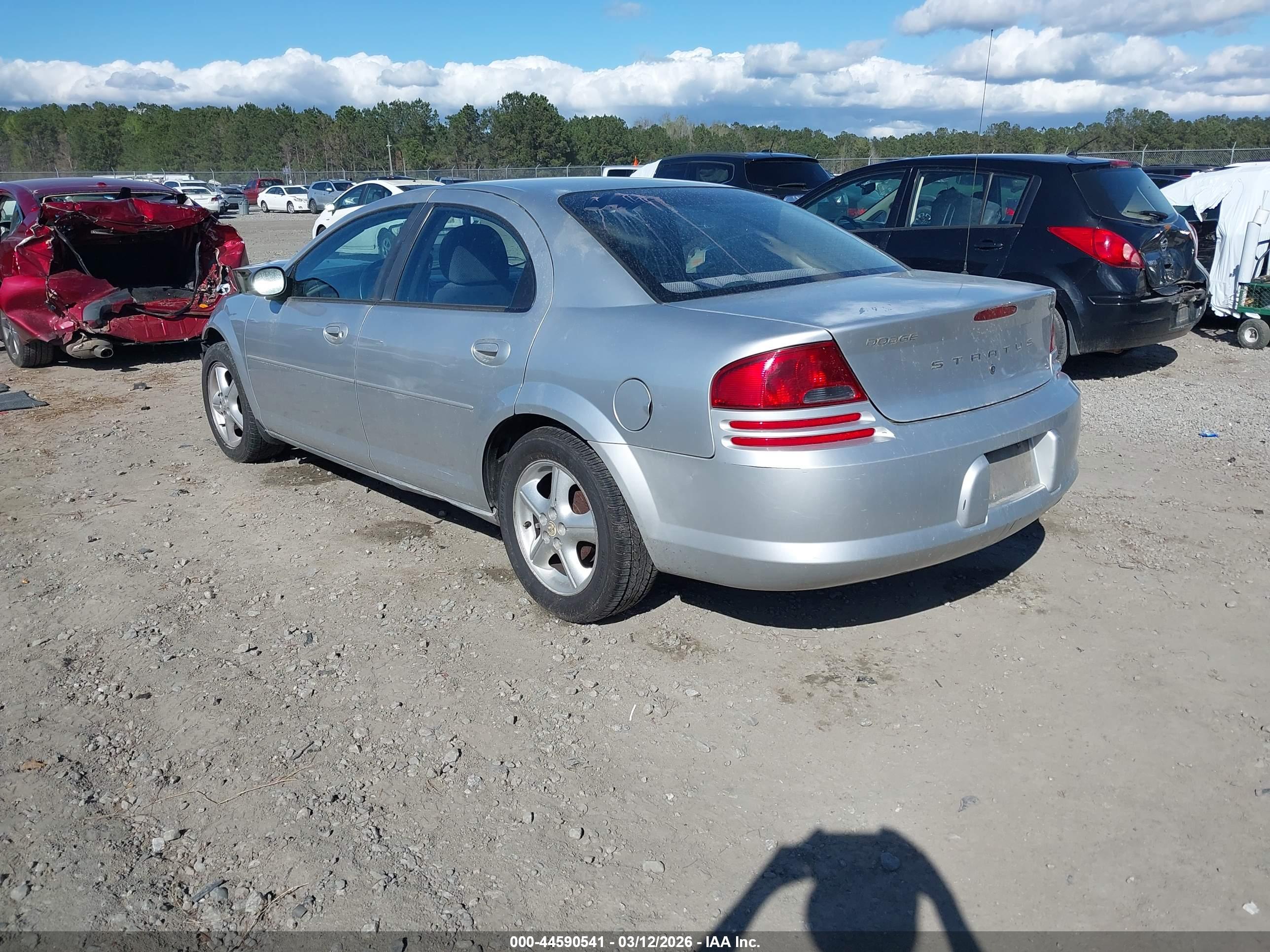 DODGE STRATUS image 3