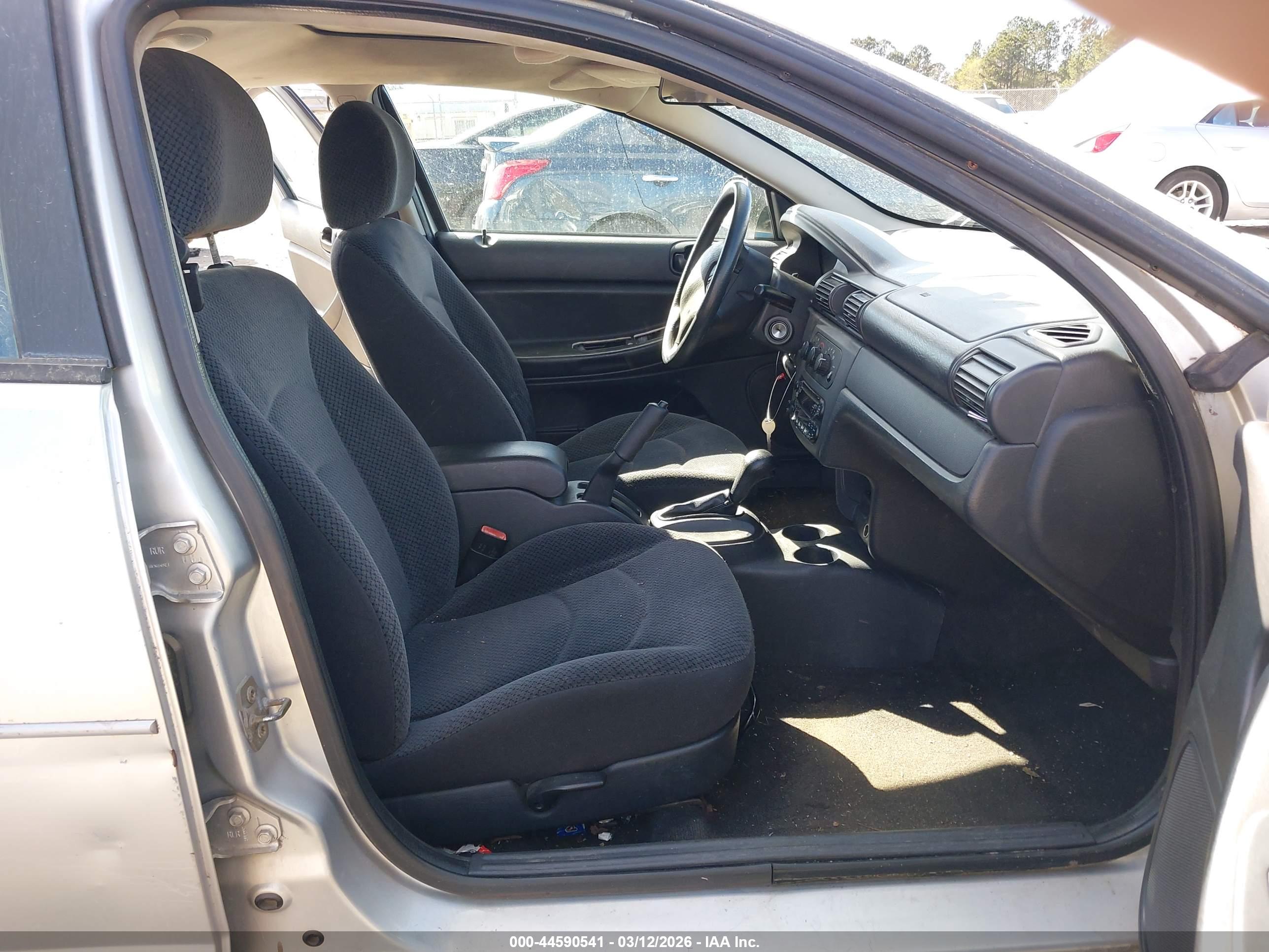 DODGE STRATUS image 5