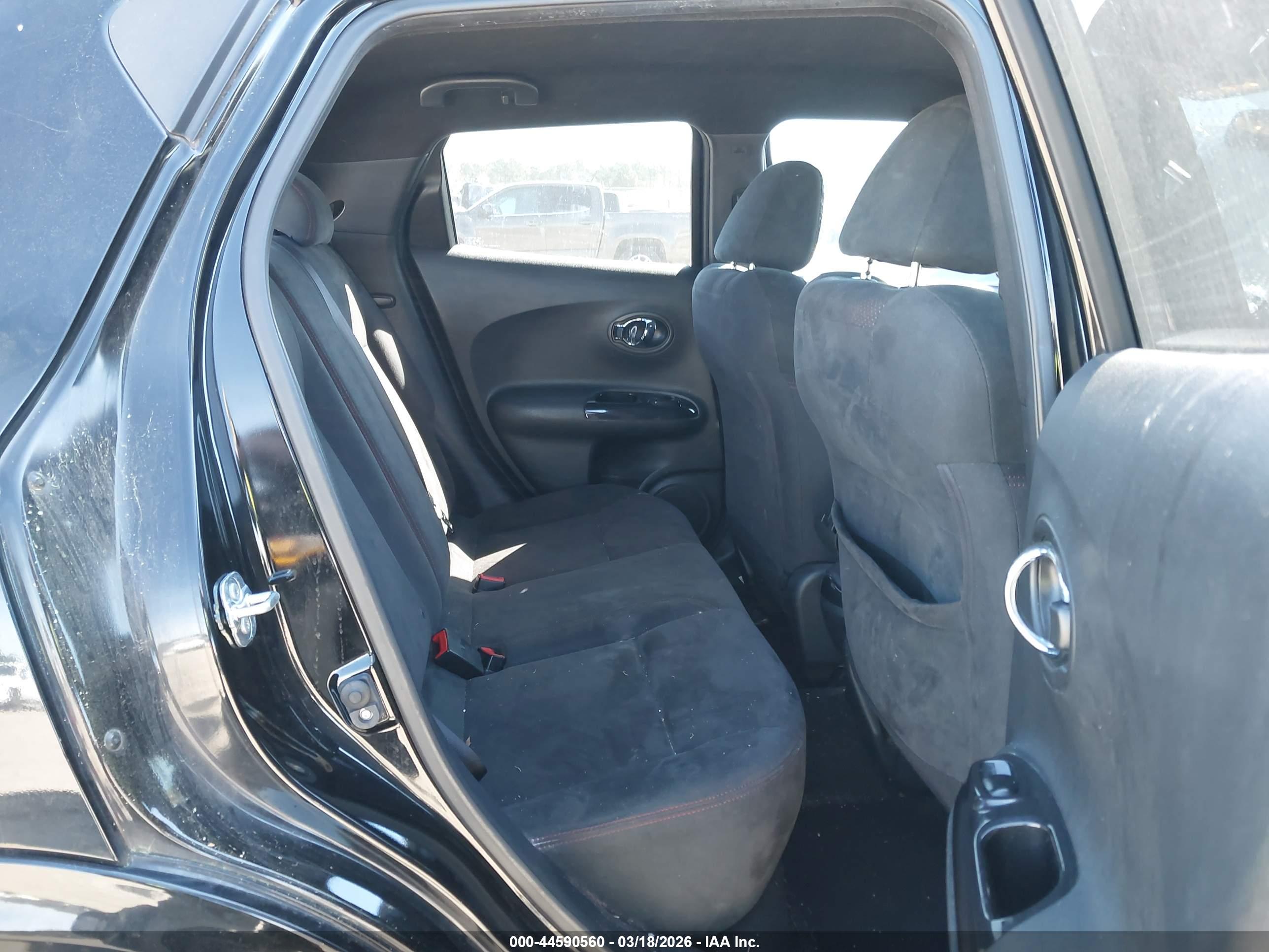 NISSAN JUKE image 8