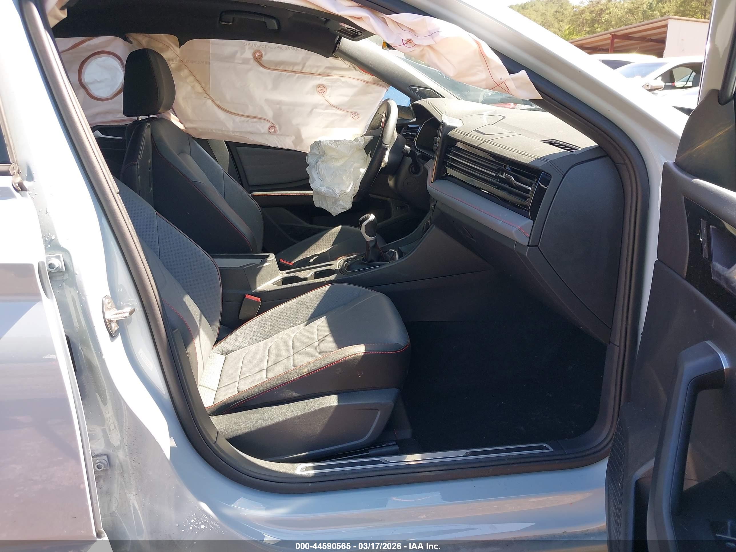 VOLKSWAGEN JETTA image 5