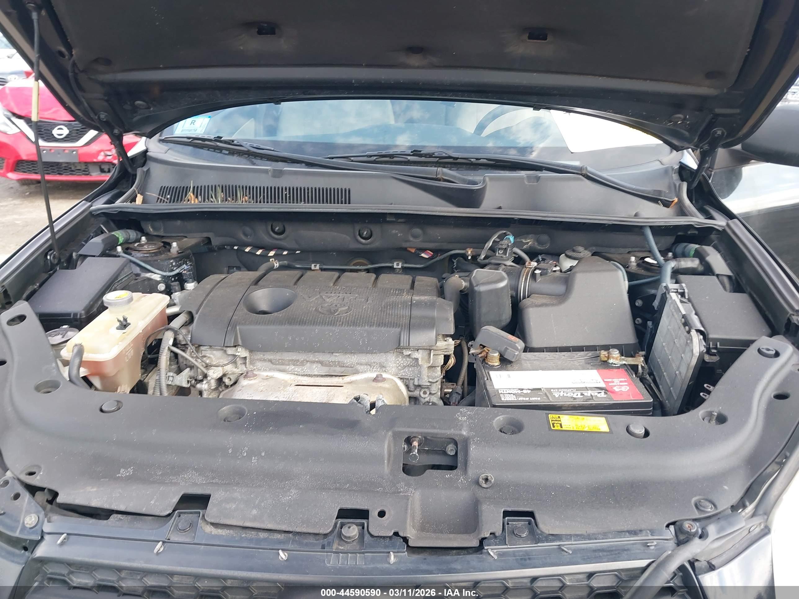 TOYOTA RAV4 image 10