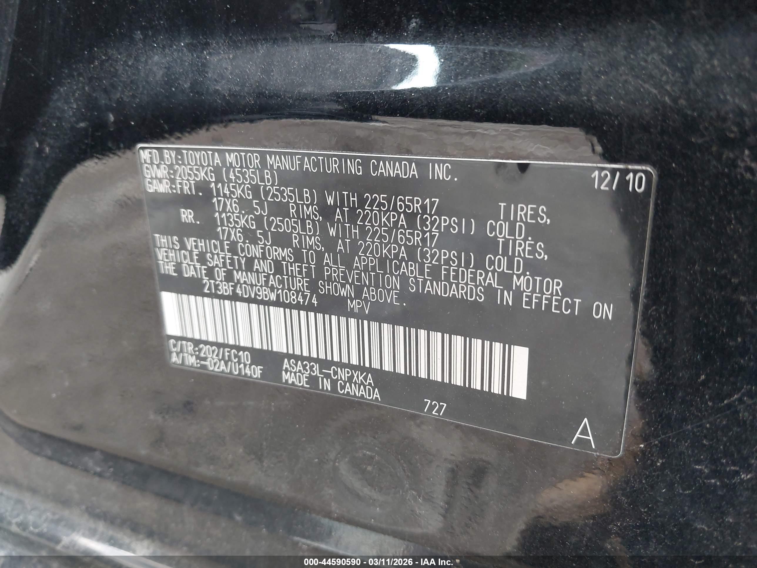 TOYOTA RAV4 image 9