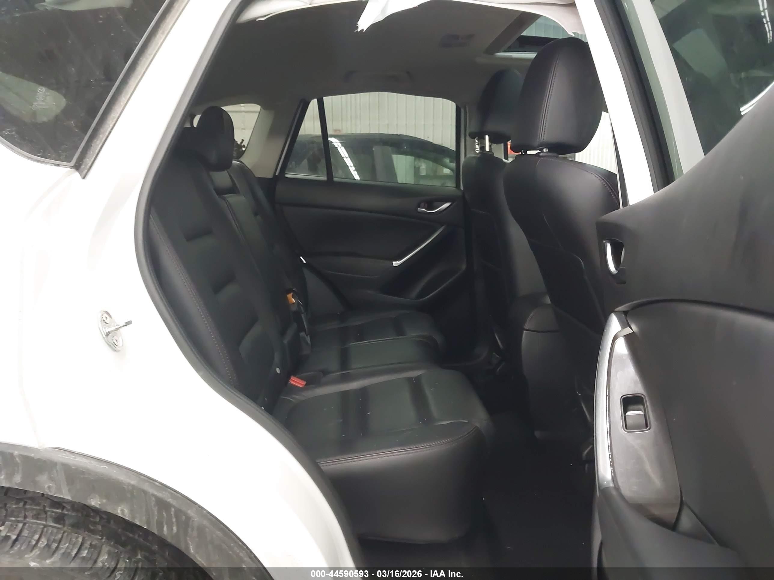 MAZDA CX-5 image 8