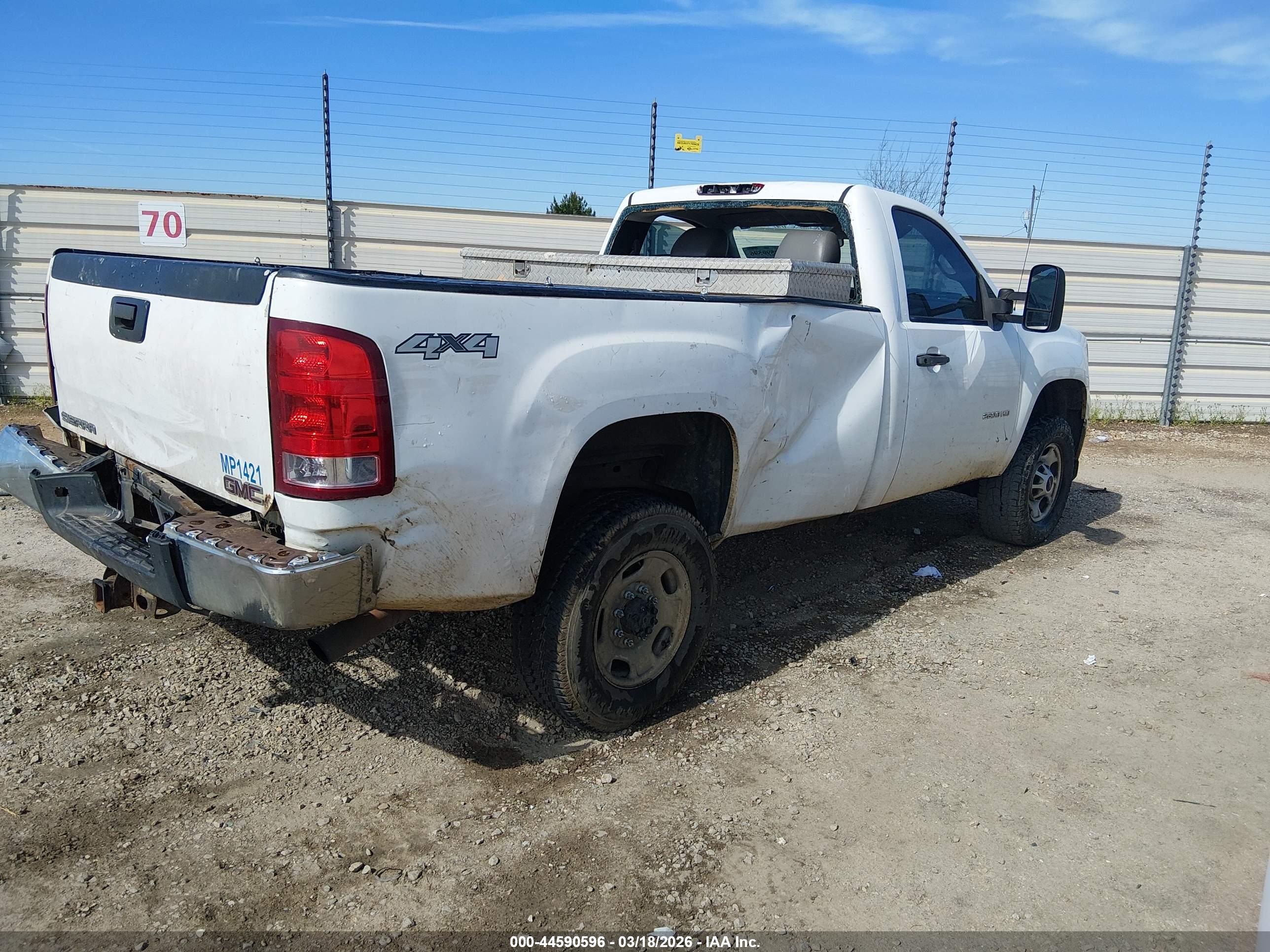 GMC SIERRA image 4