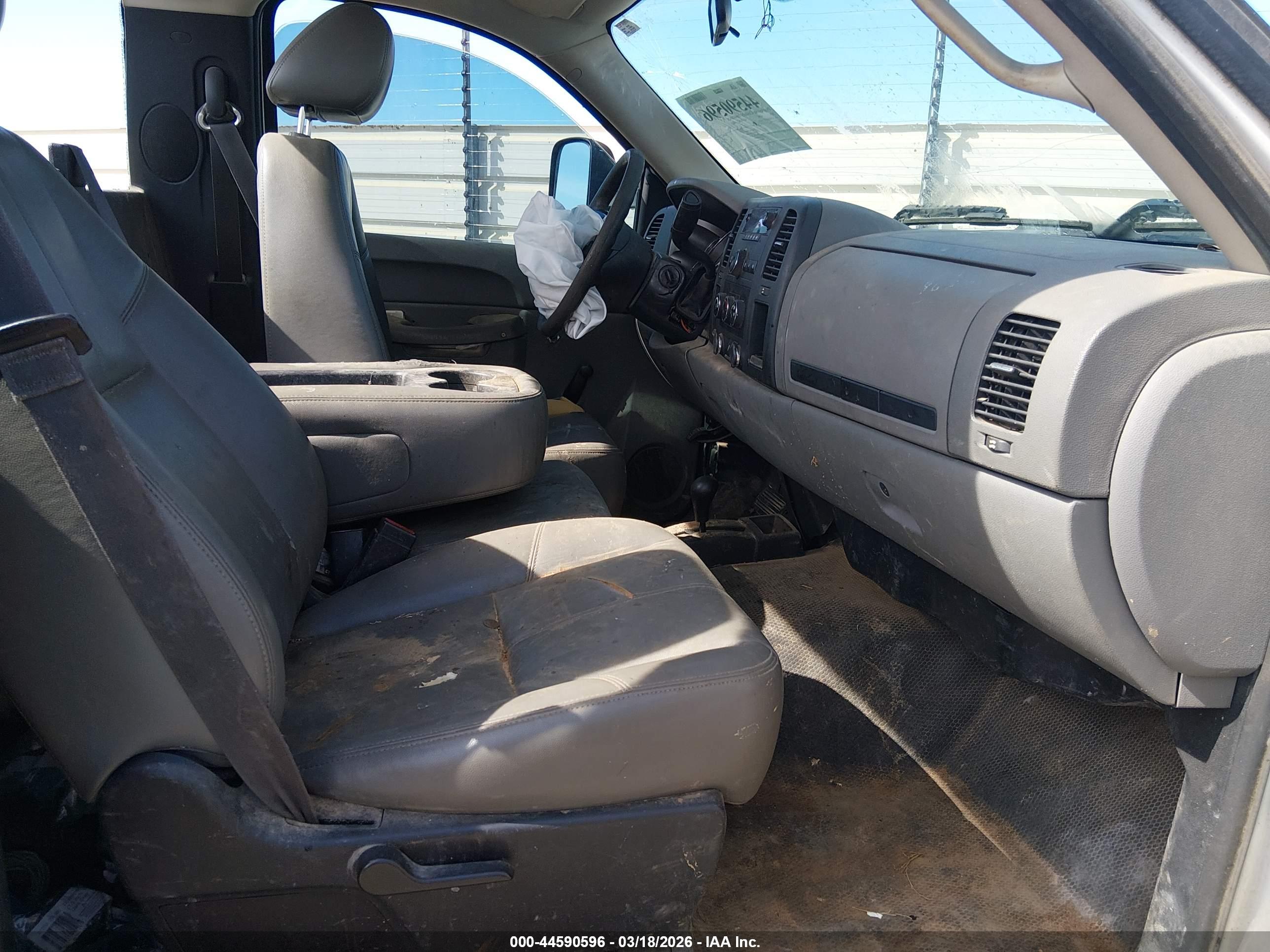 GMC SIERRA image 5