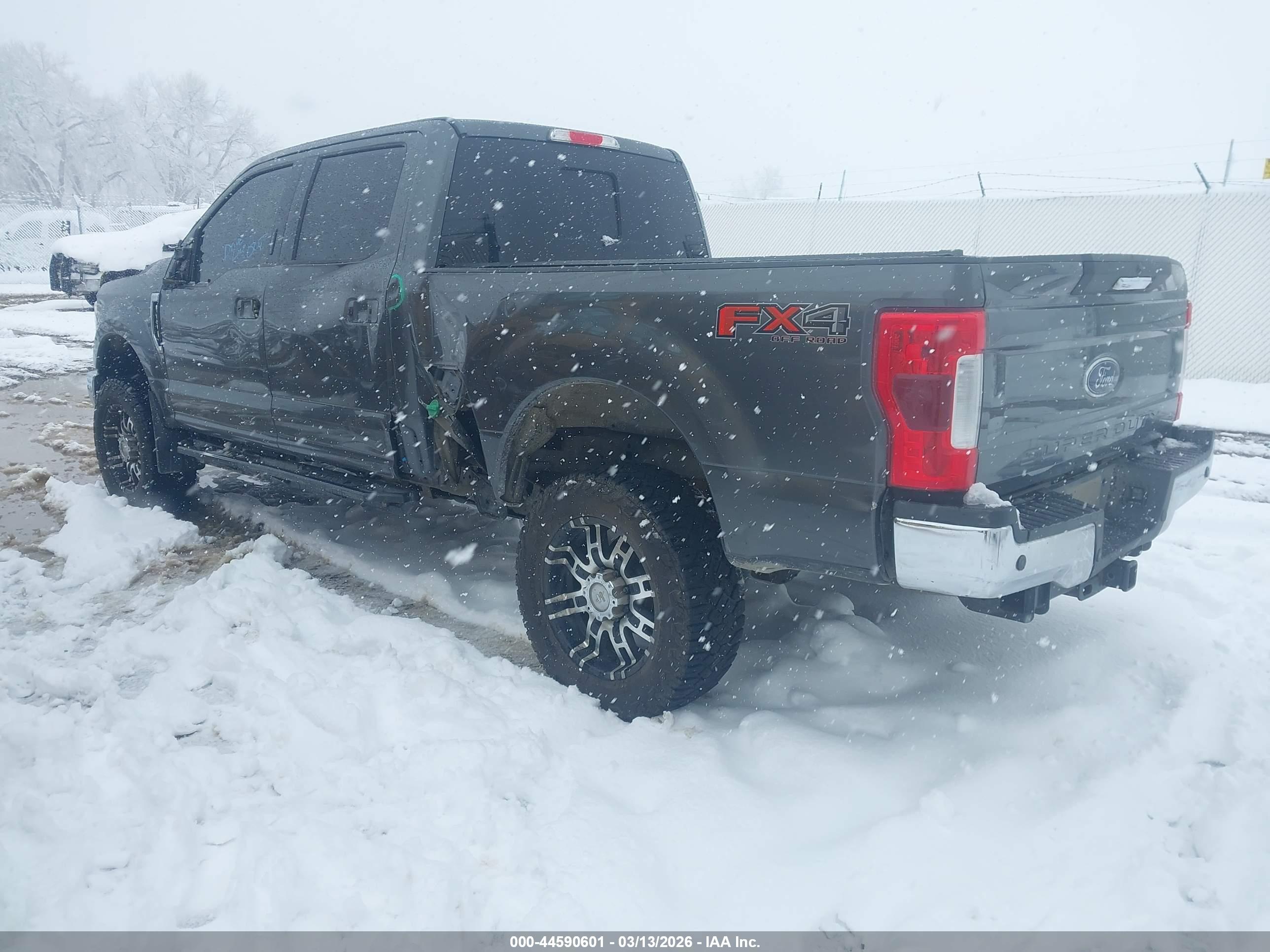 FORD F-250 image 3