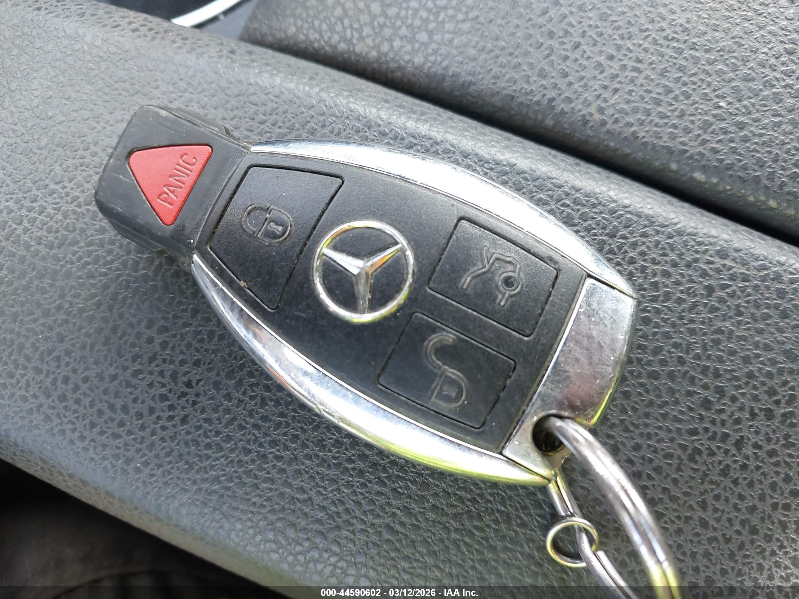 MERCEDES-BENZ C image 11