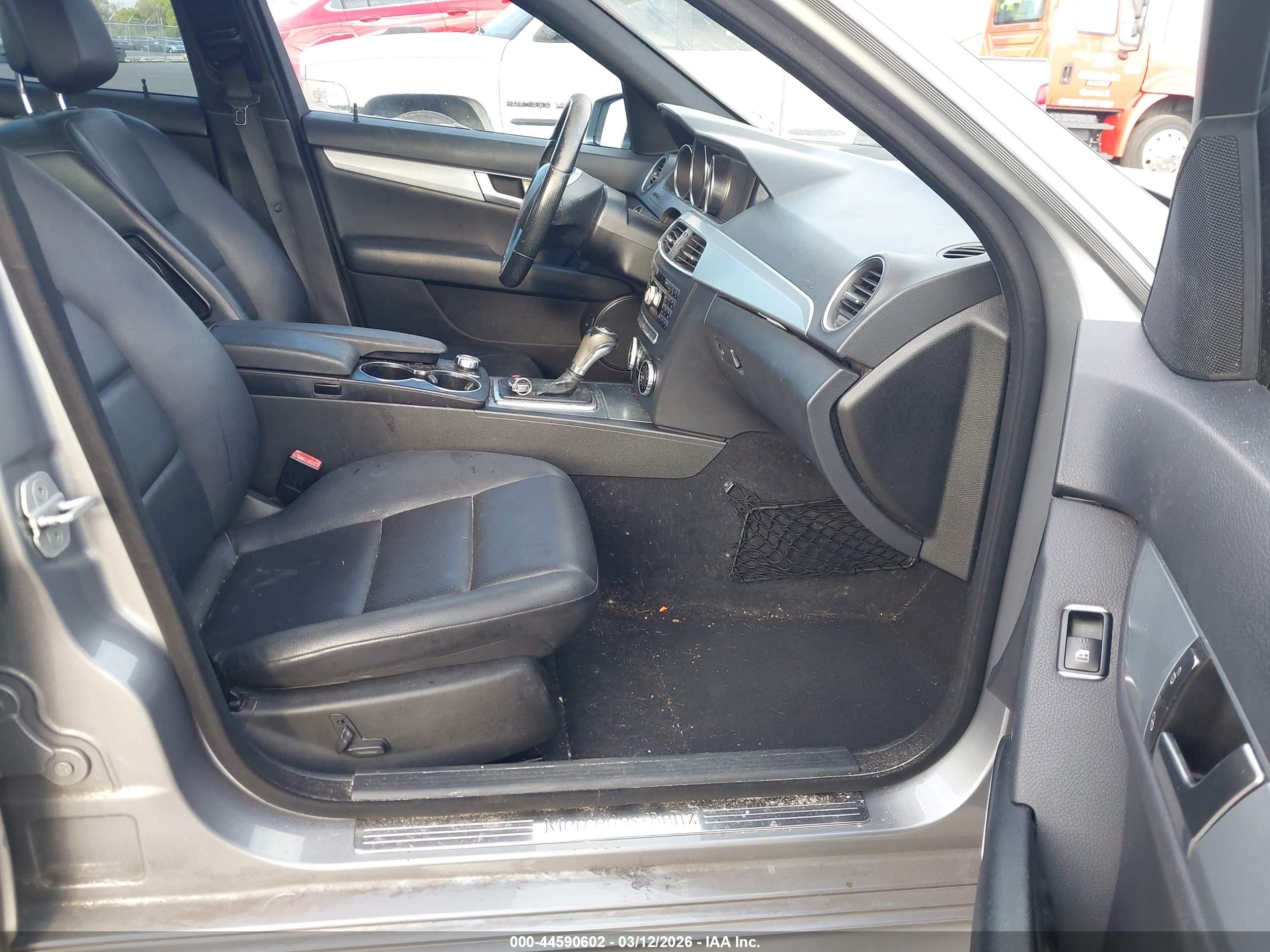MERCEDES-BENZ C image 5
