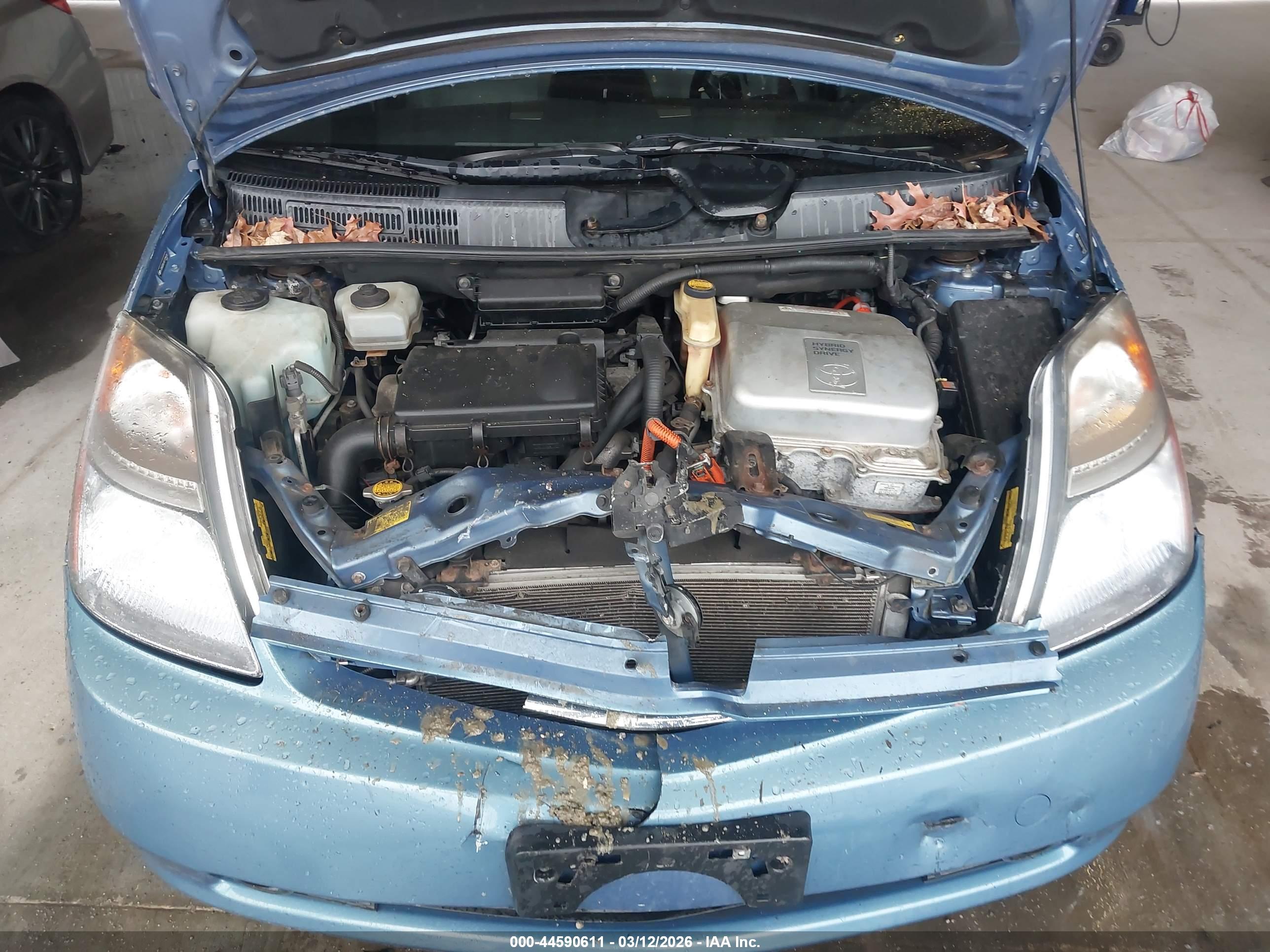 TOYOTA PRIUS image 10
