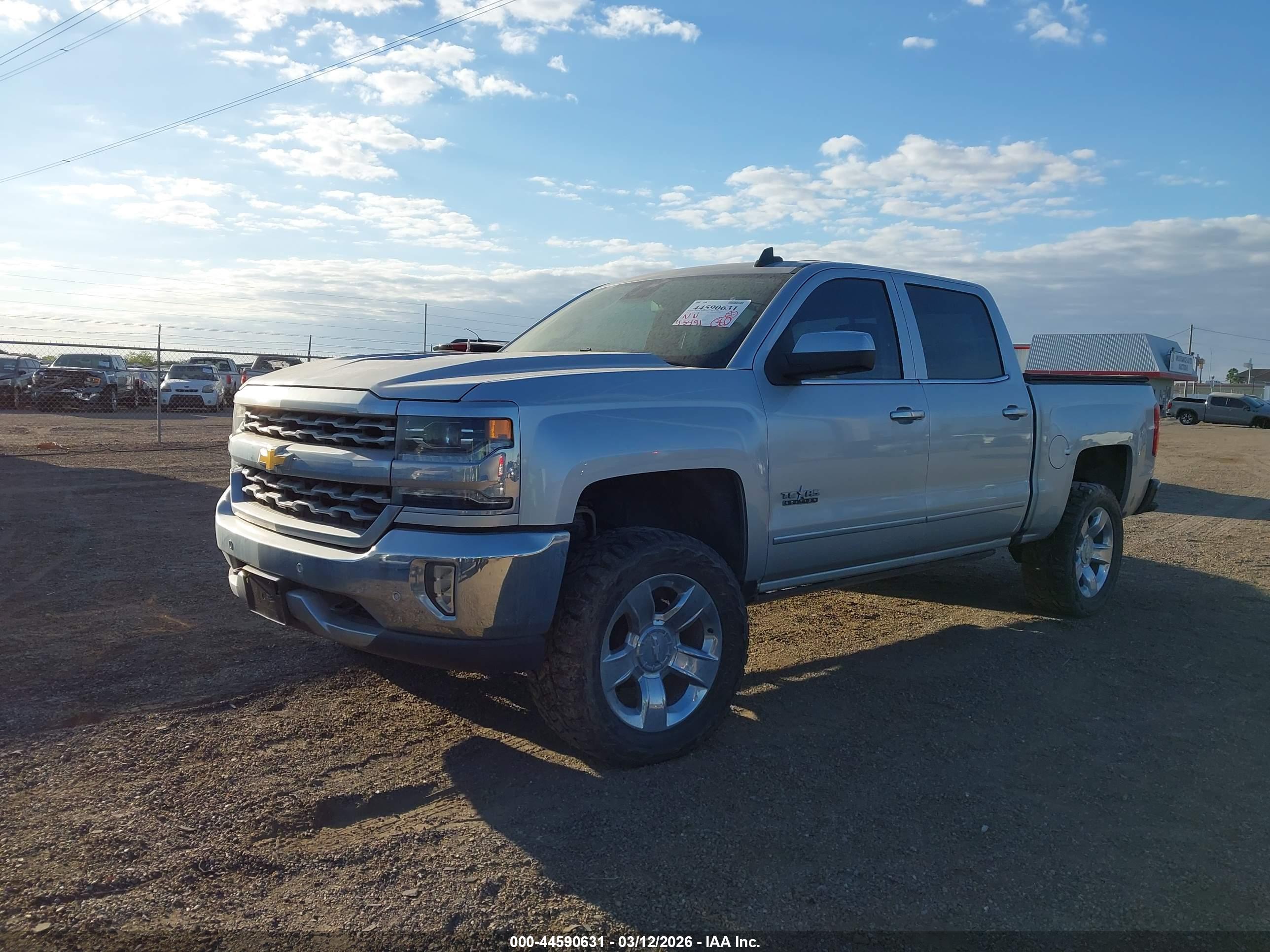 CHEVROLET SILVERADO image 2