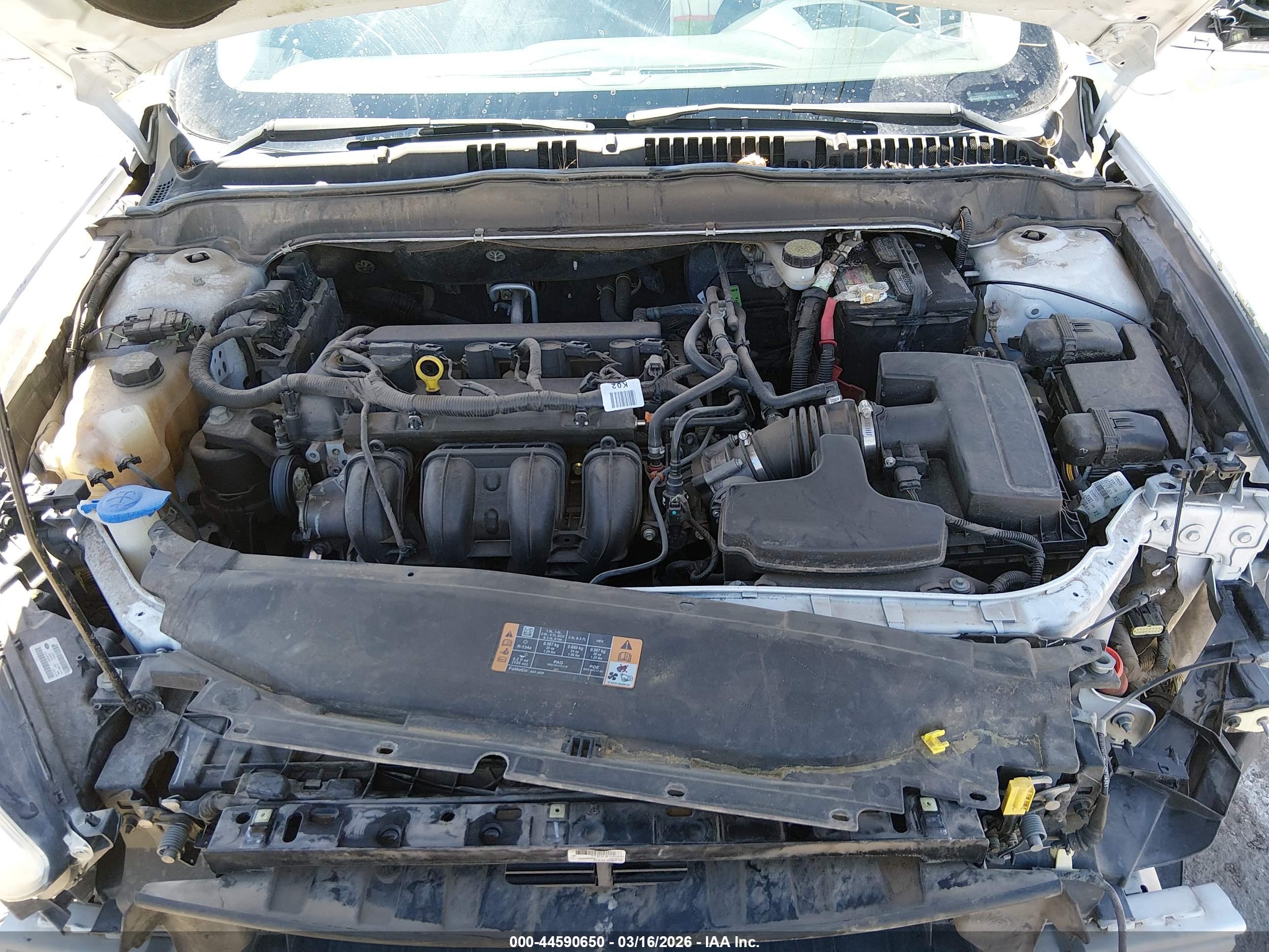 FORD FUSION image 10