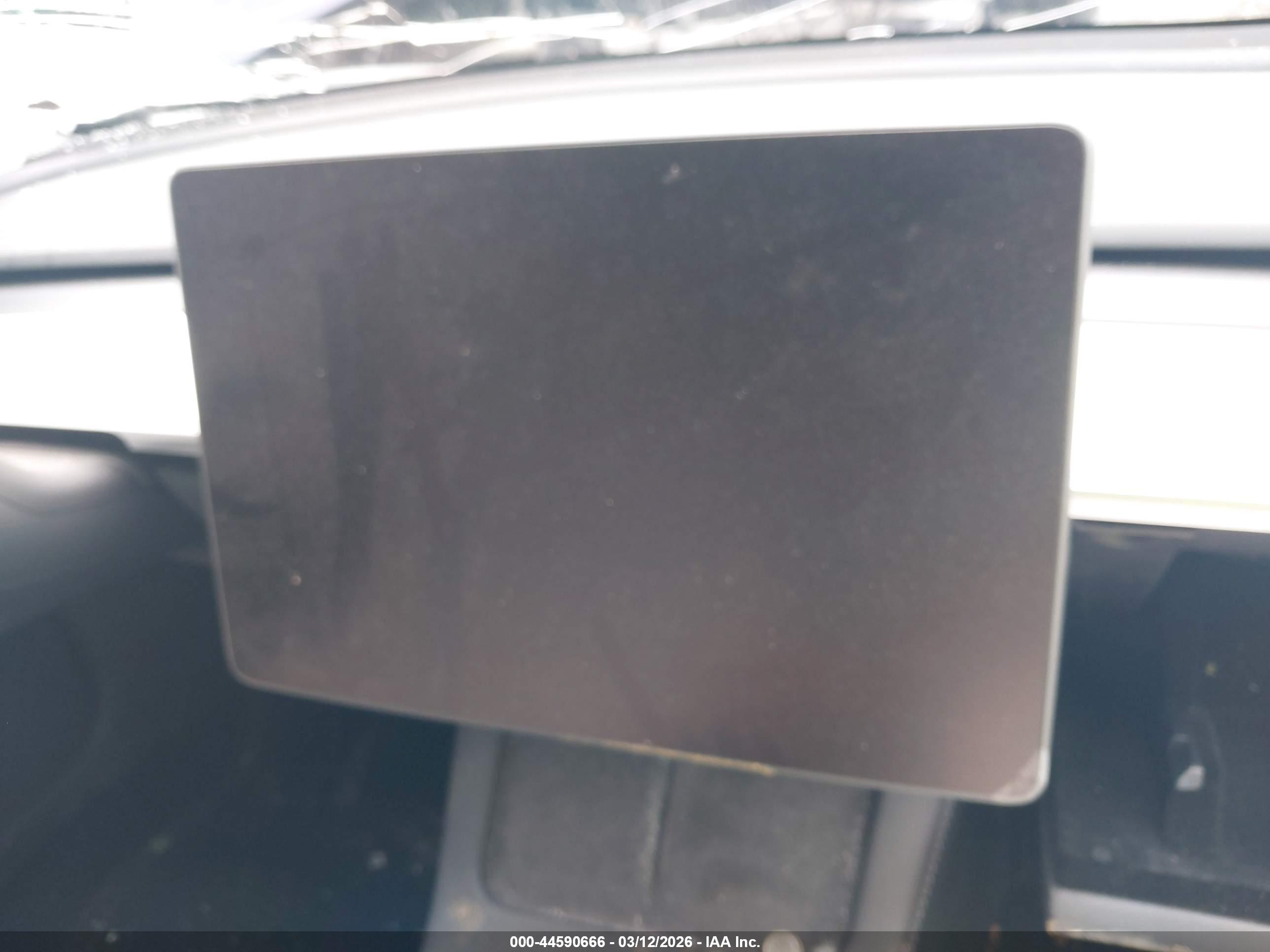 TESLA MODEL image 7