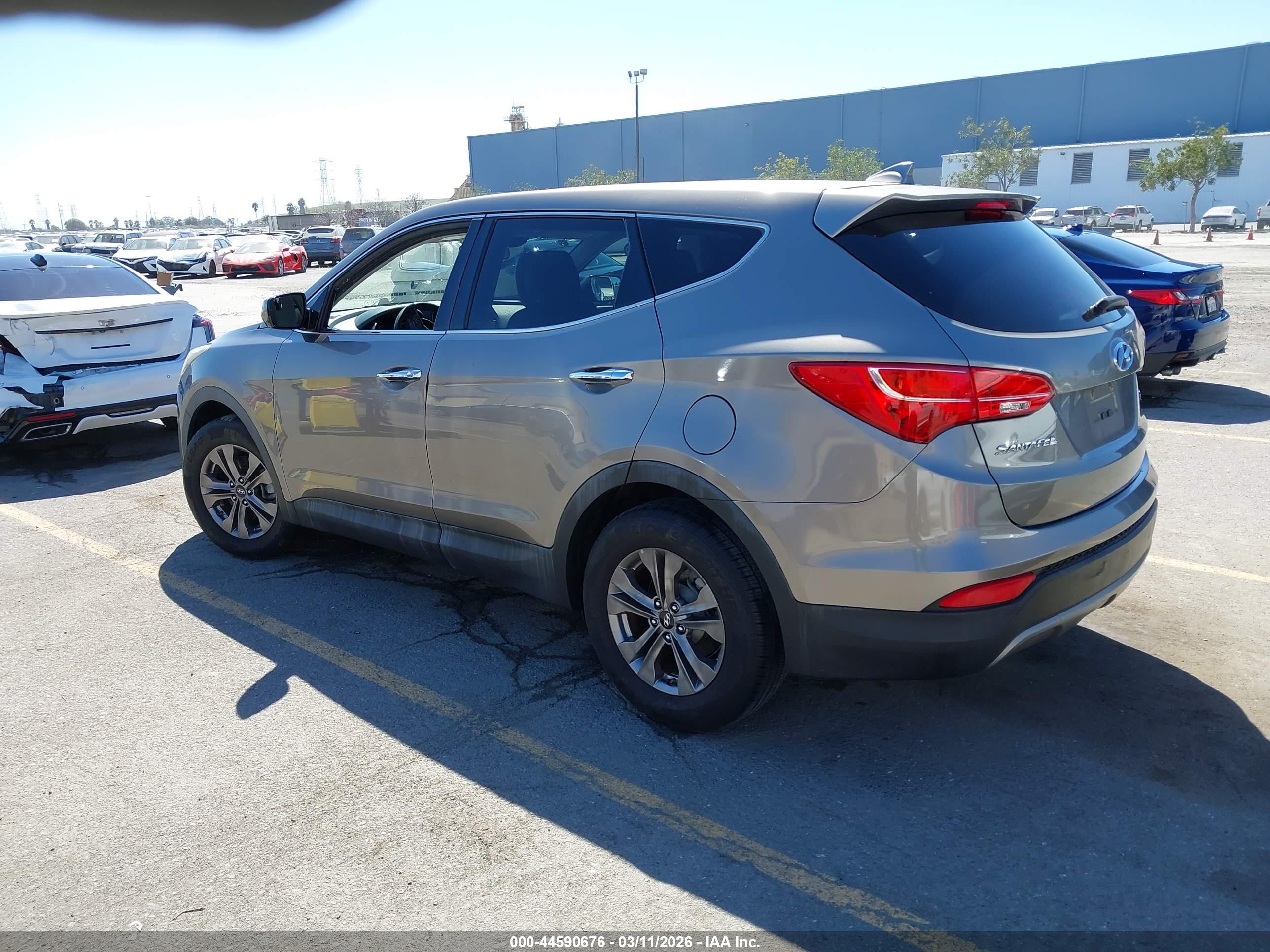 HYUNDAI SANTA image 3