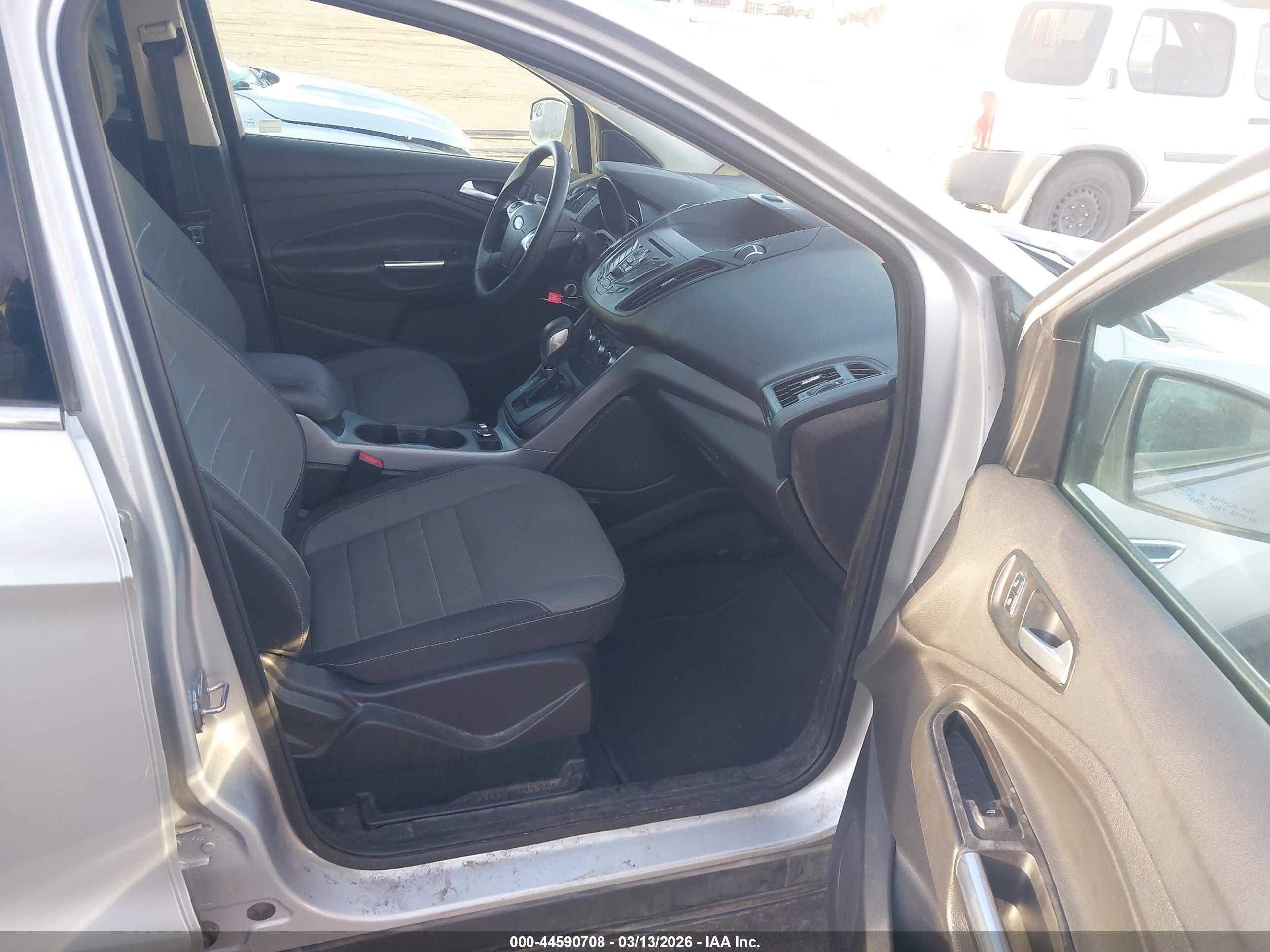 FORD ESCAPE image 5