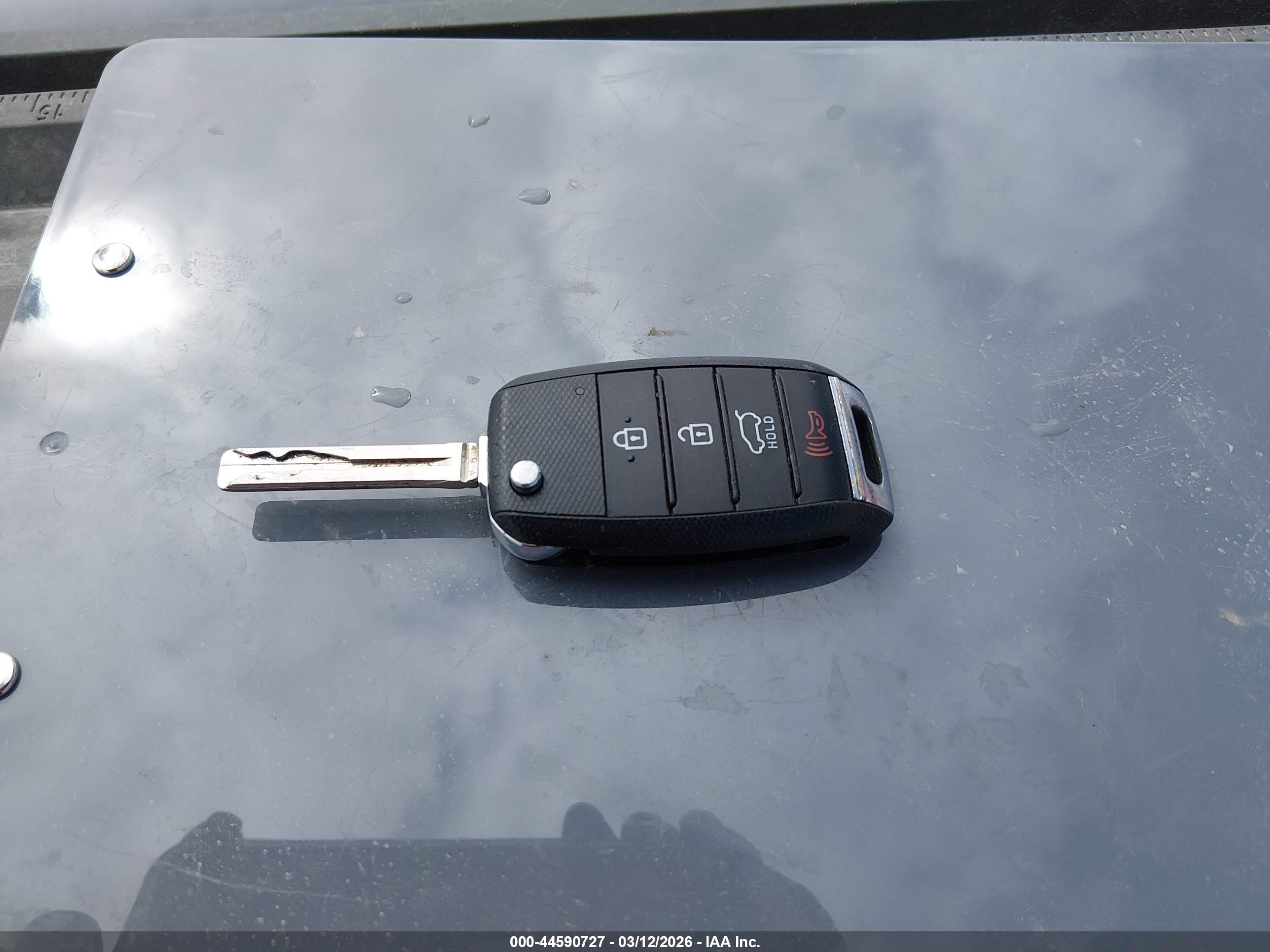 KIA SPORTAGE image 11