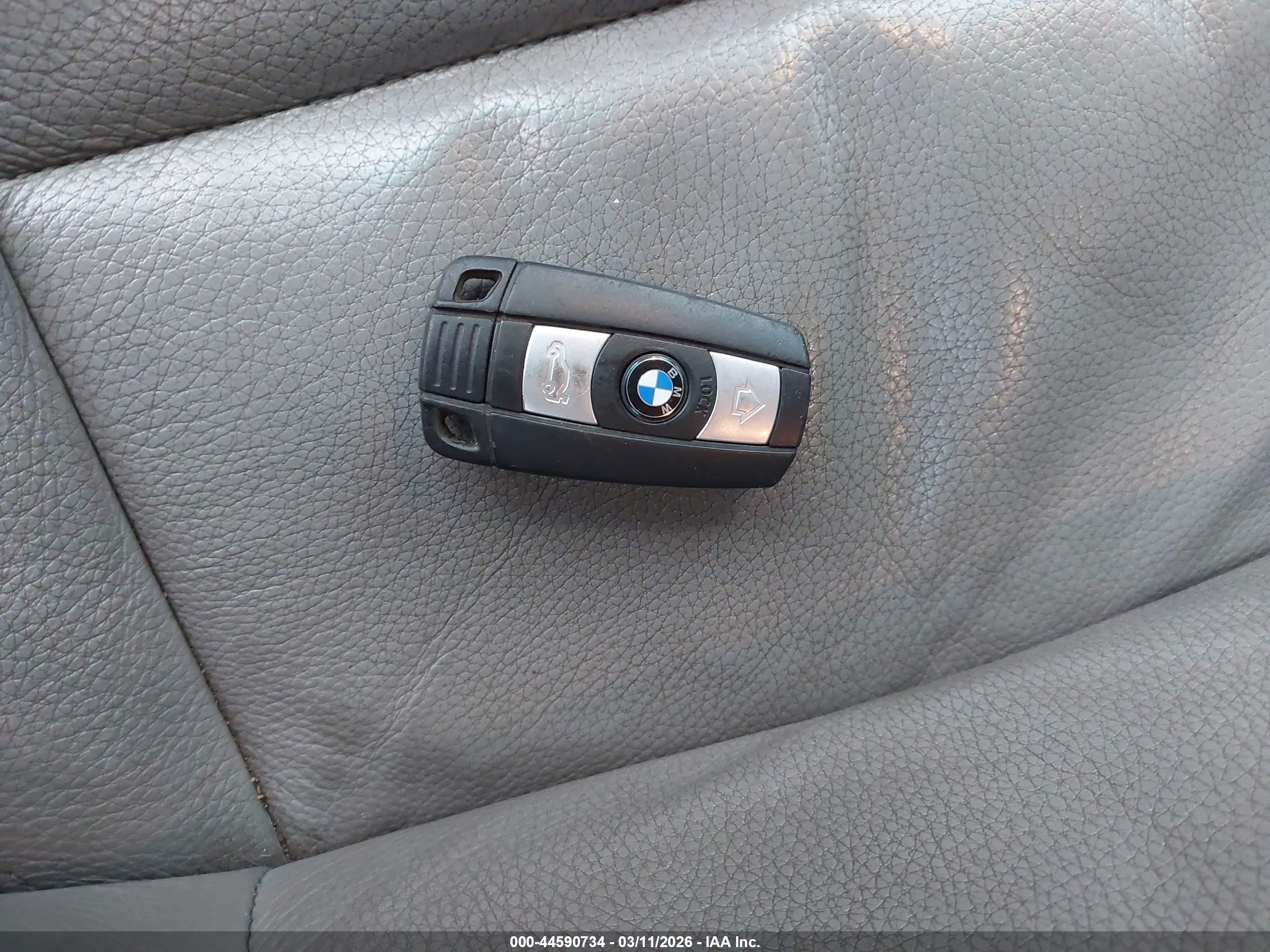 BMW 335I image 11