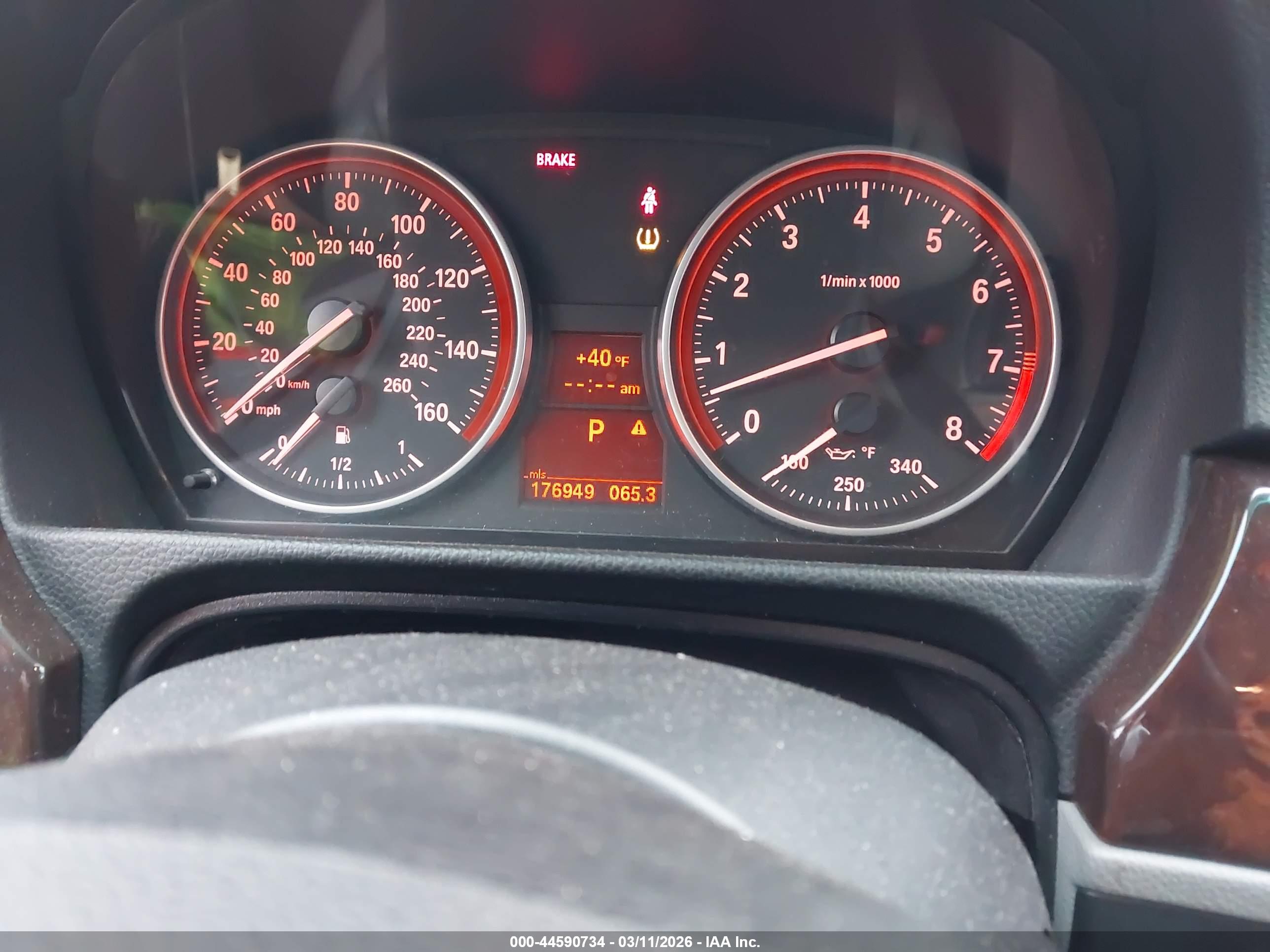 BMW 335I image 7