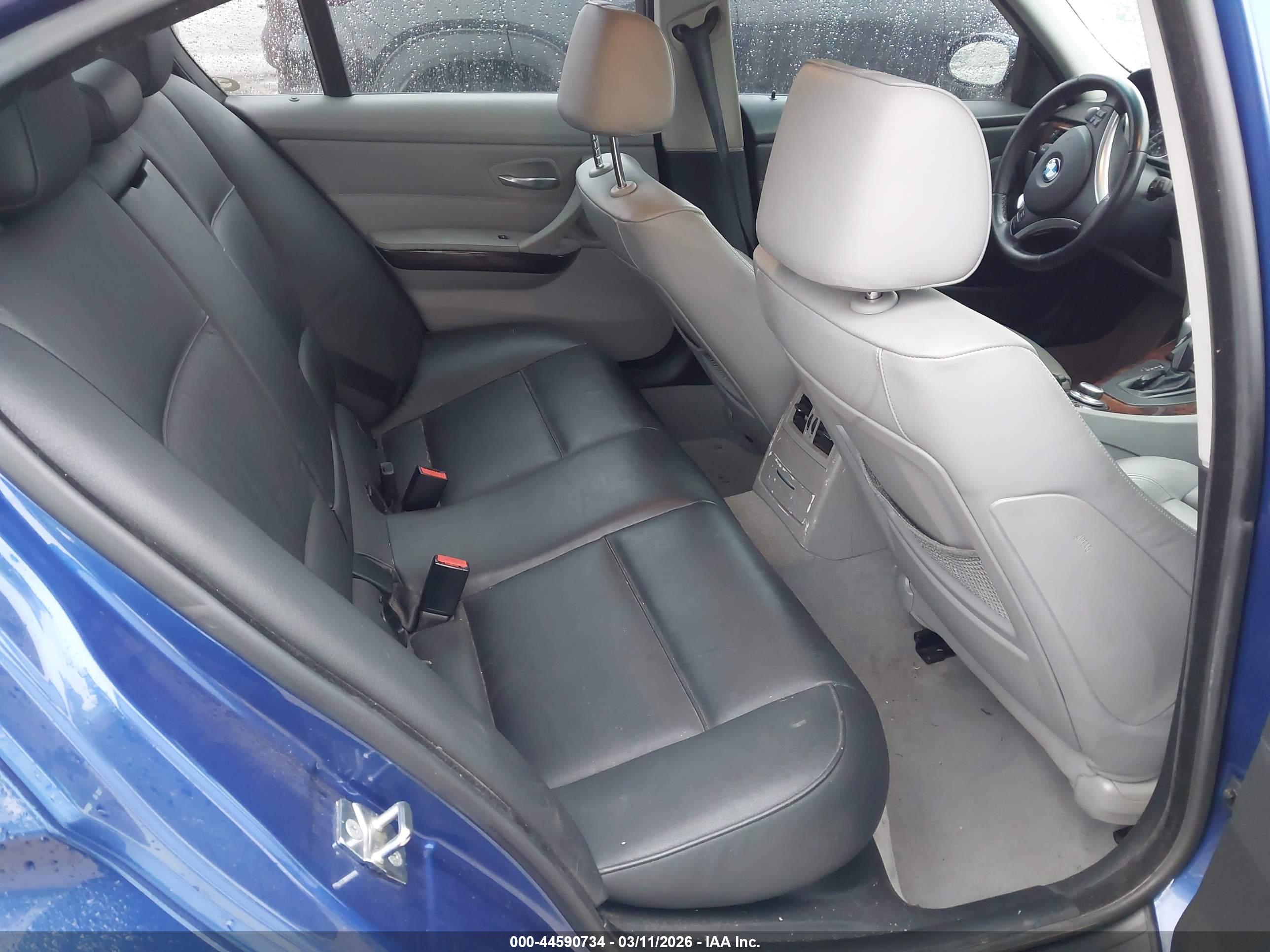 BMW 335I image 8