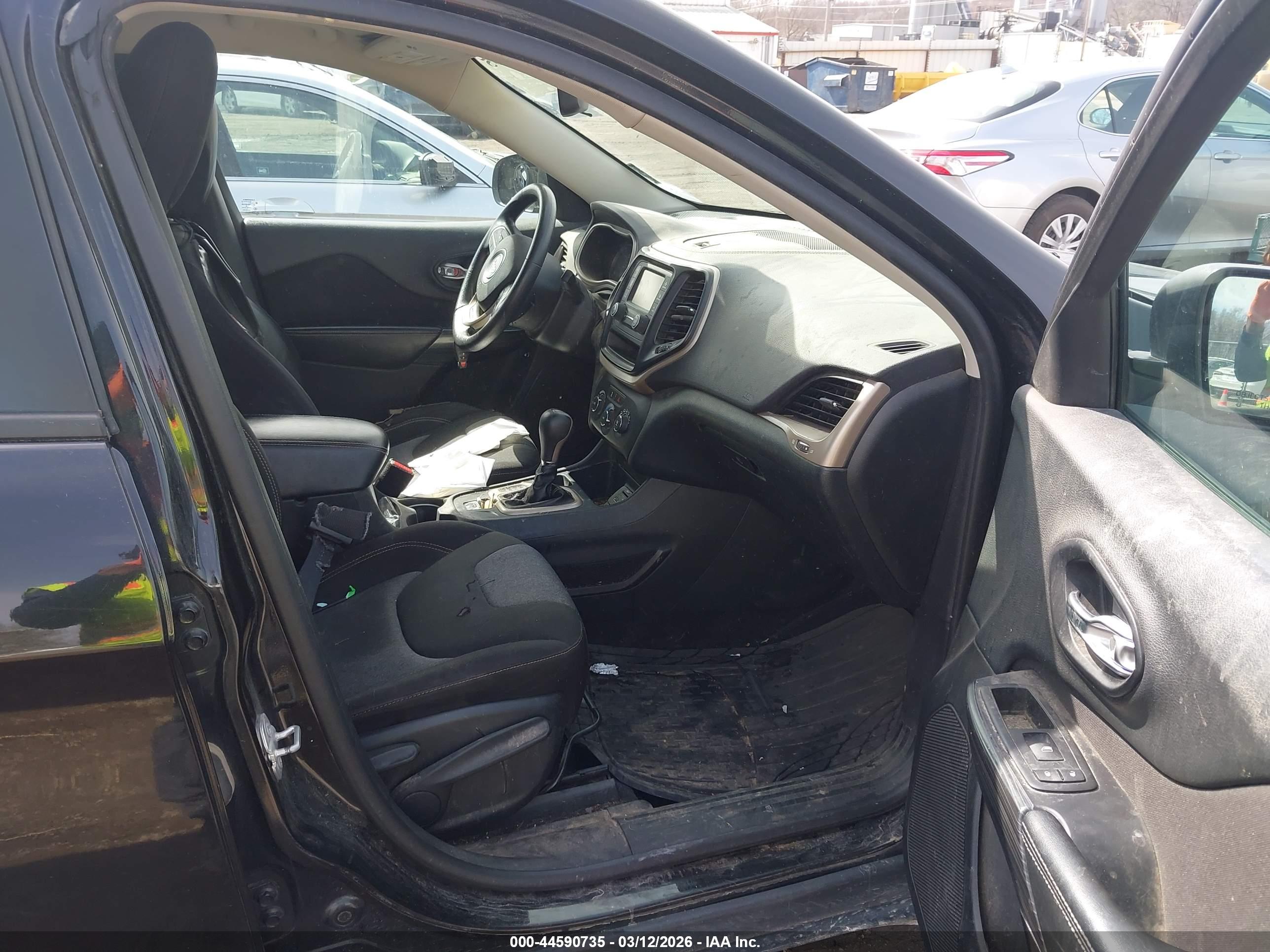 JEEP CHEROKEE image 5