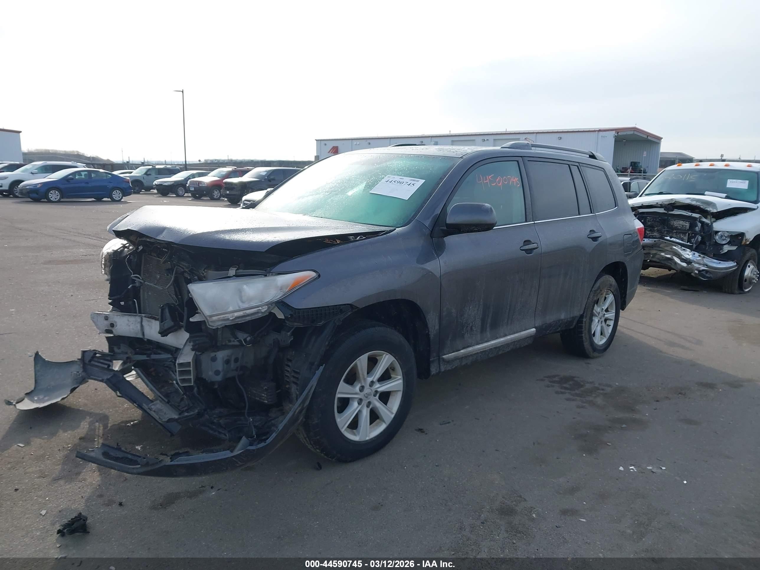 TOYOTA HIGHLANDER image 2