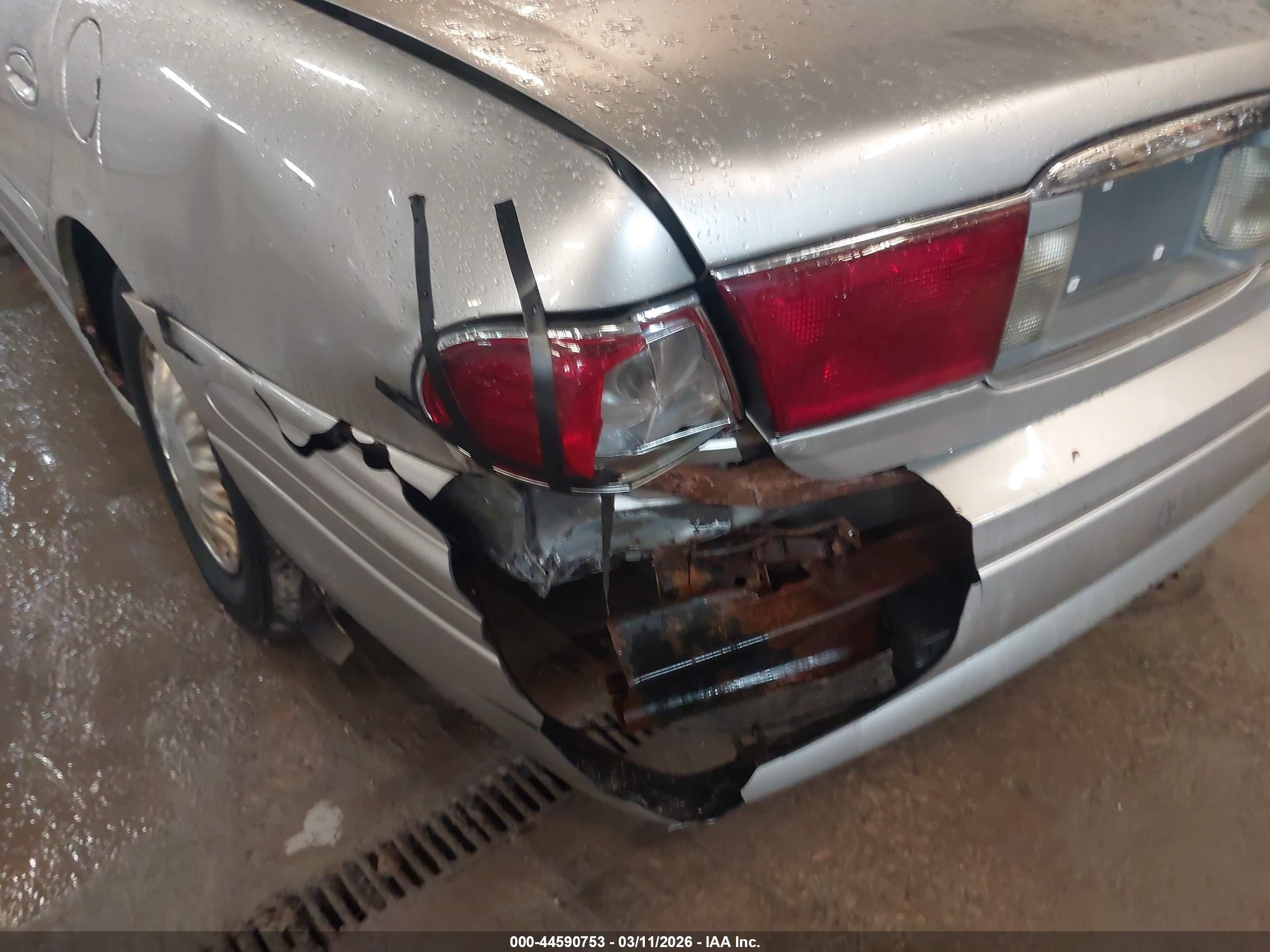 BUICK LESABRE image 6