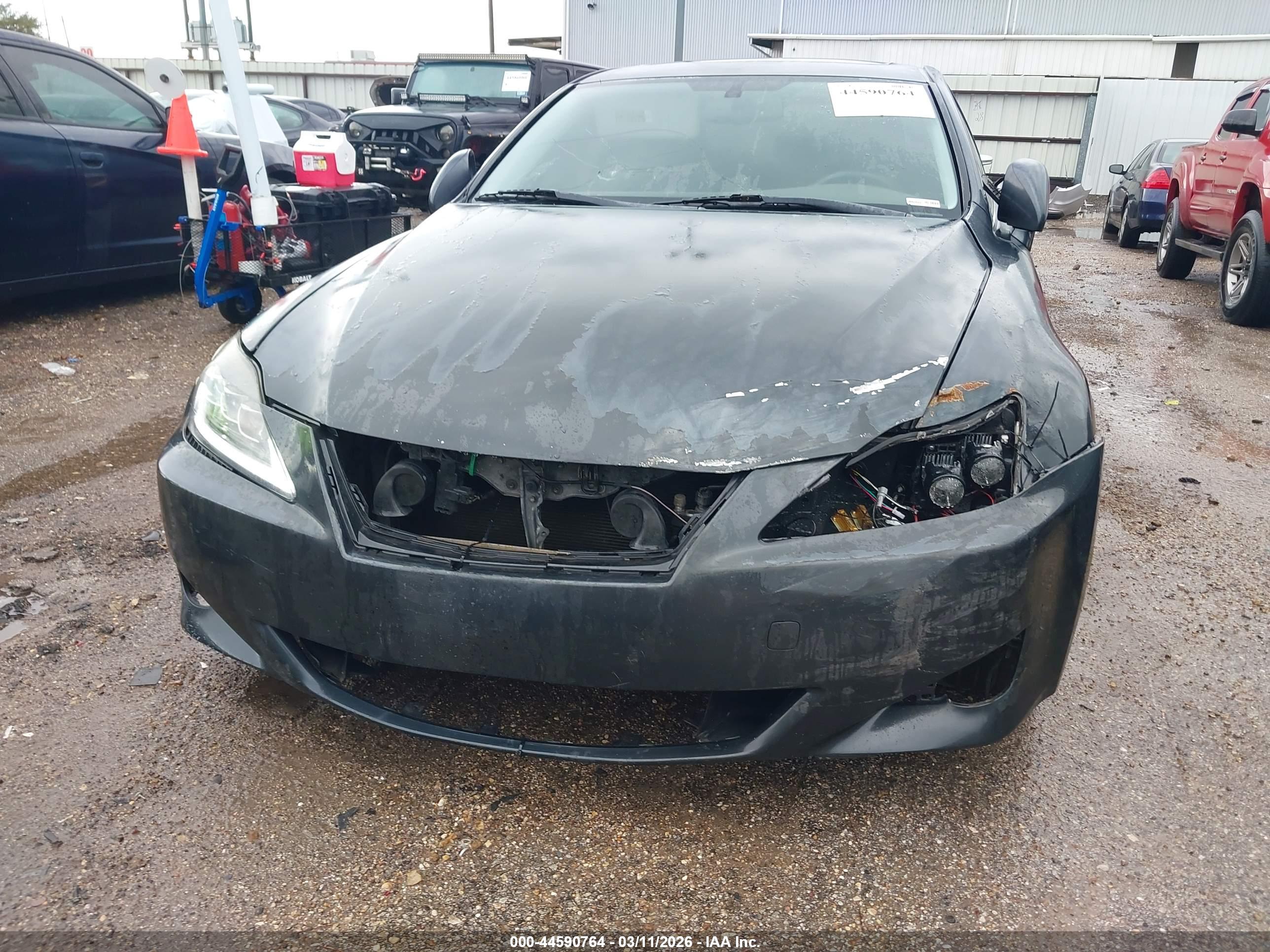 LEXUS IS image 6