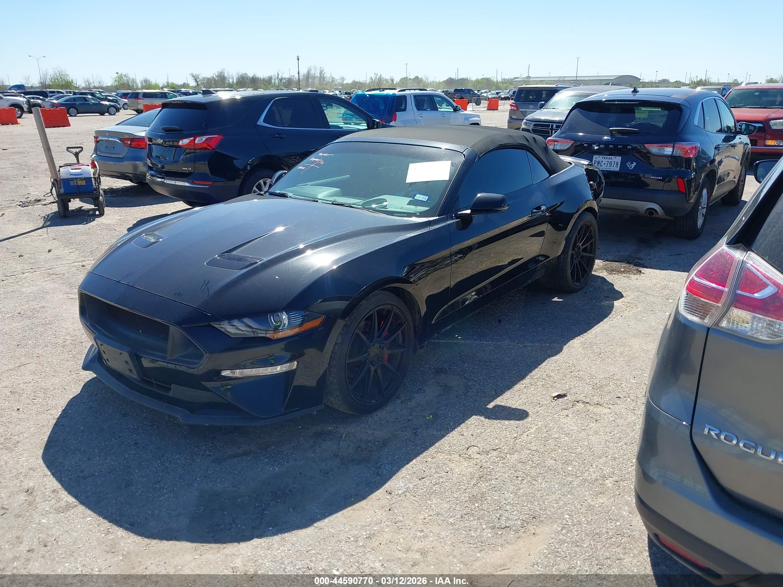 FORD MUSTANG image 2