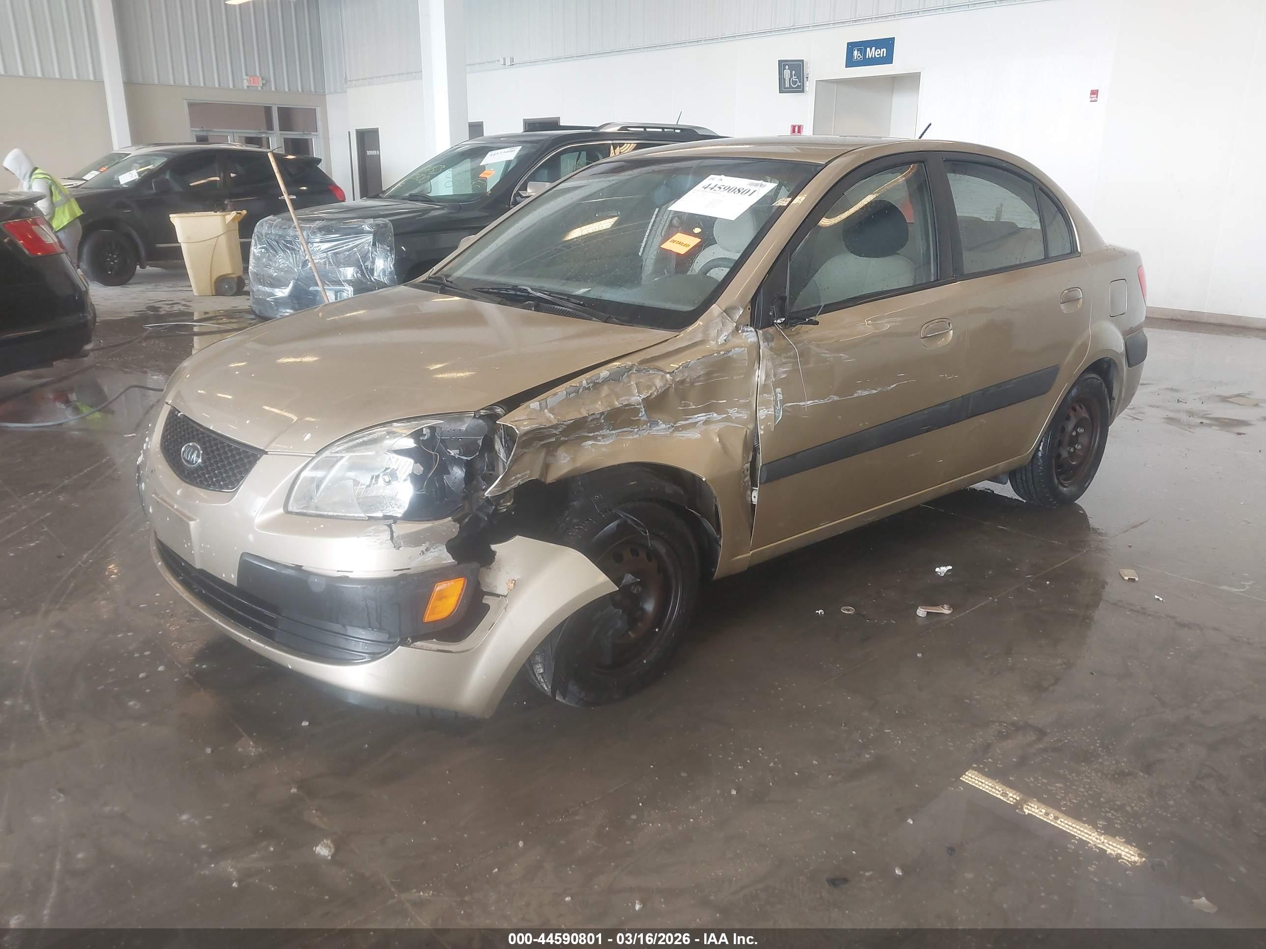 KIA RIO image 2