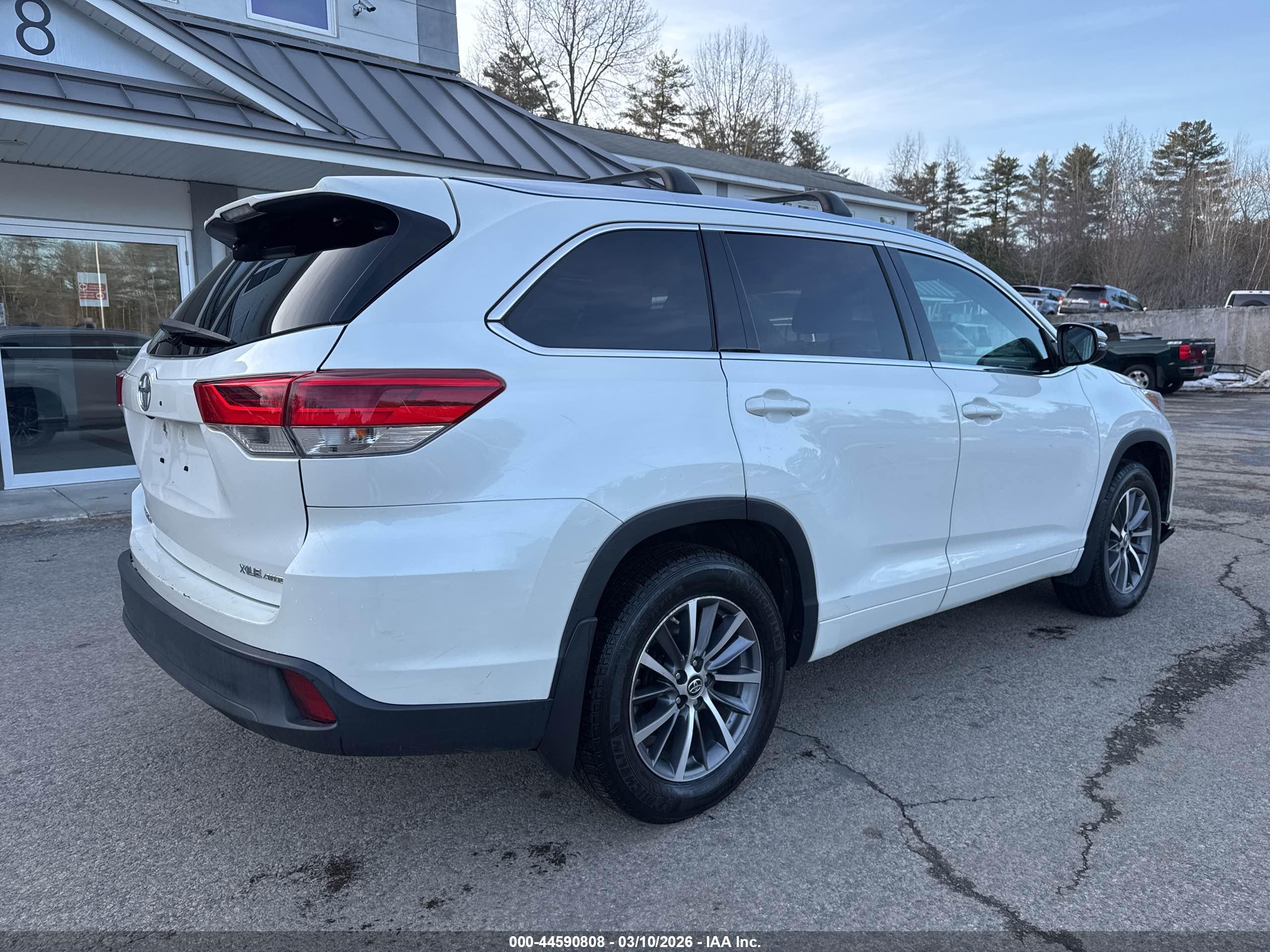 TOYOTA HIGHLANDER image 4