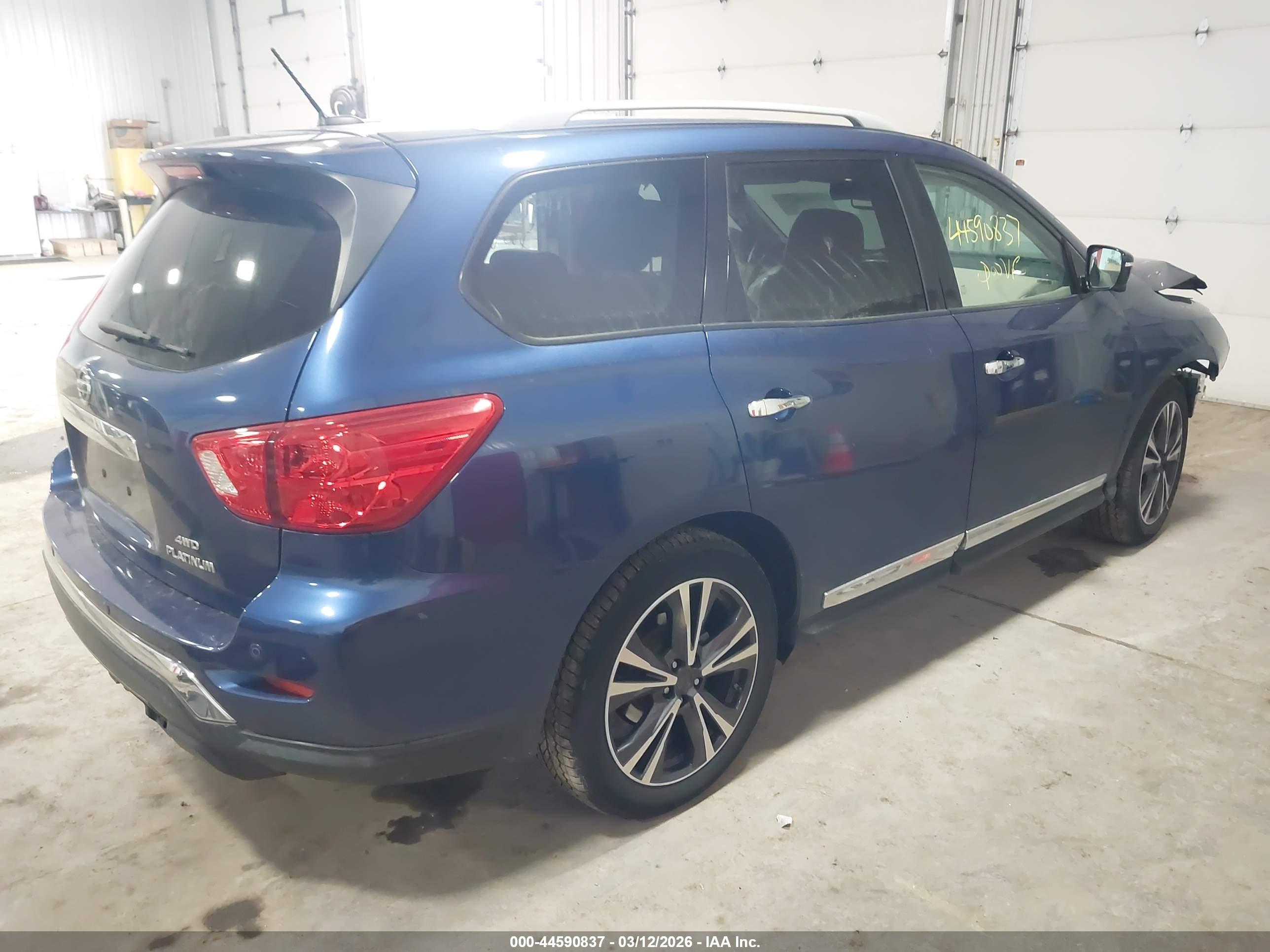 NISSAN PATHFINDER image 4
