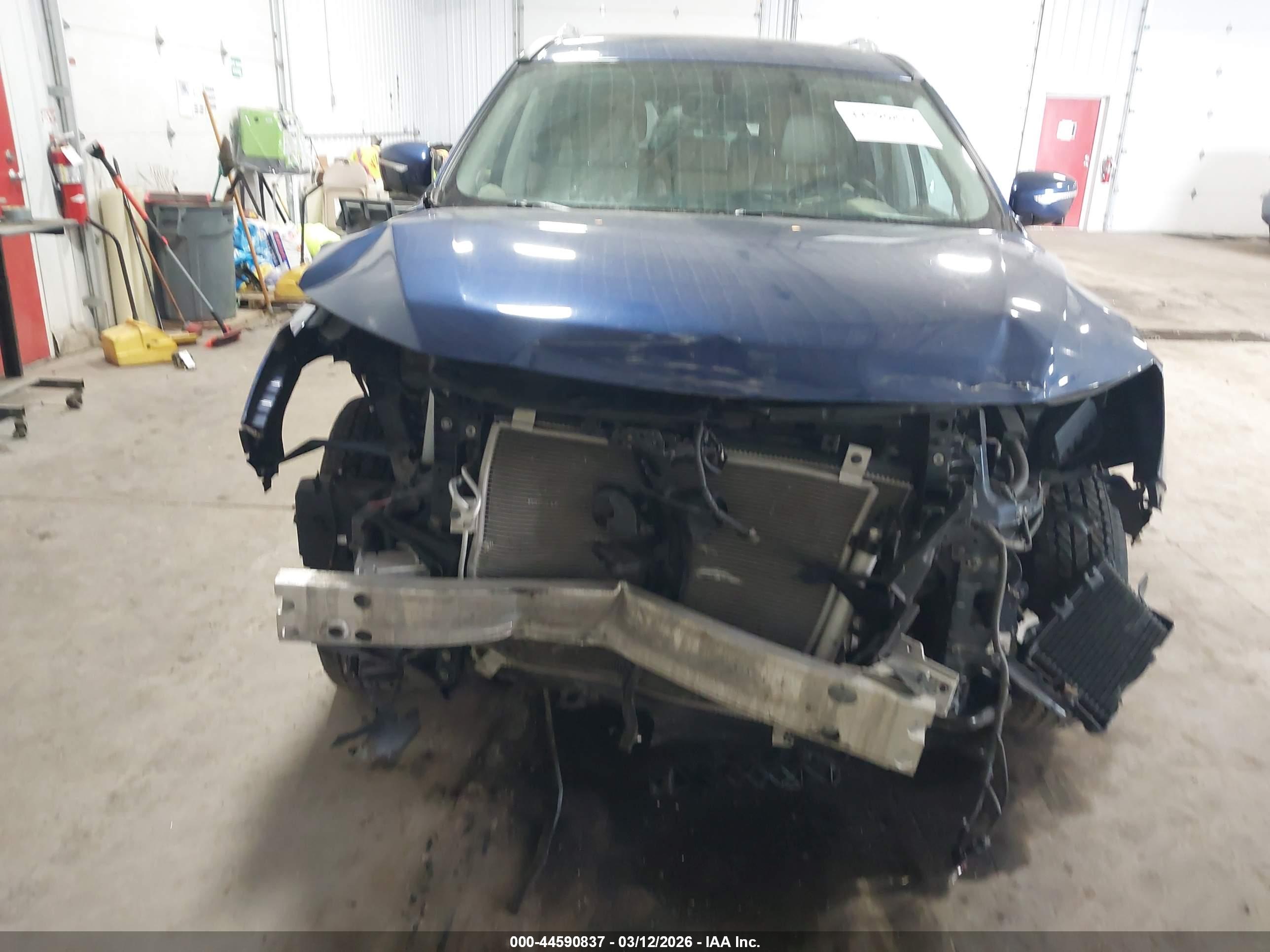 NISSAN PATHFINDER image 6