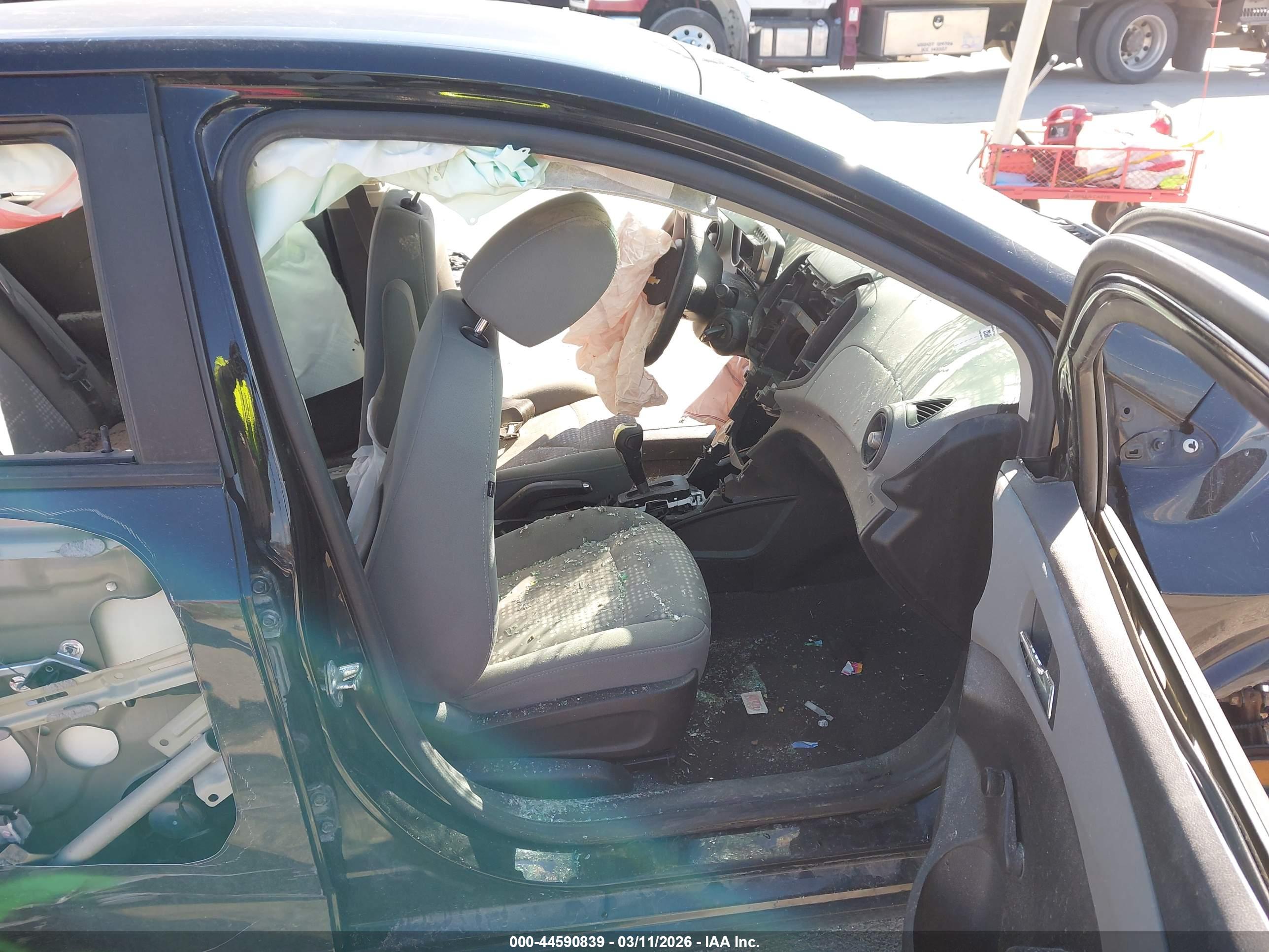 CHEVROLET SONIC image 5