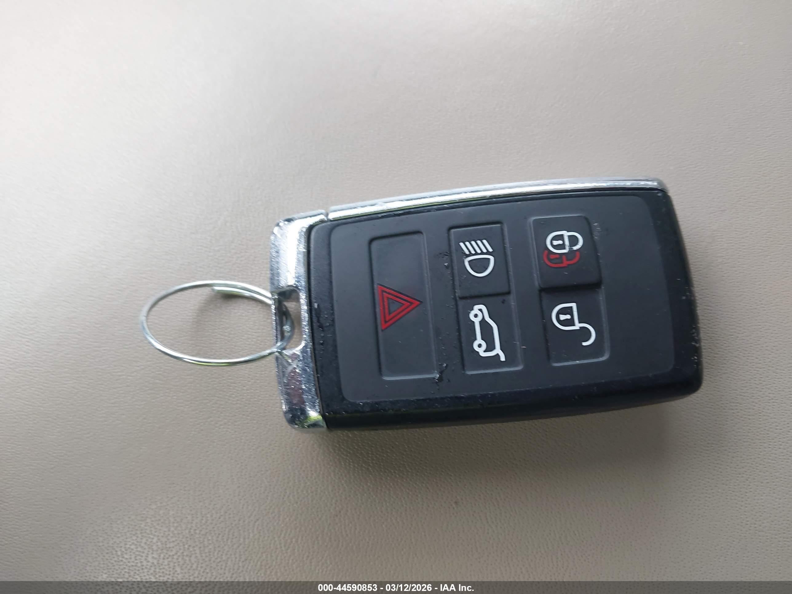 LAND ROVER image 11