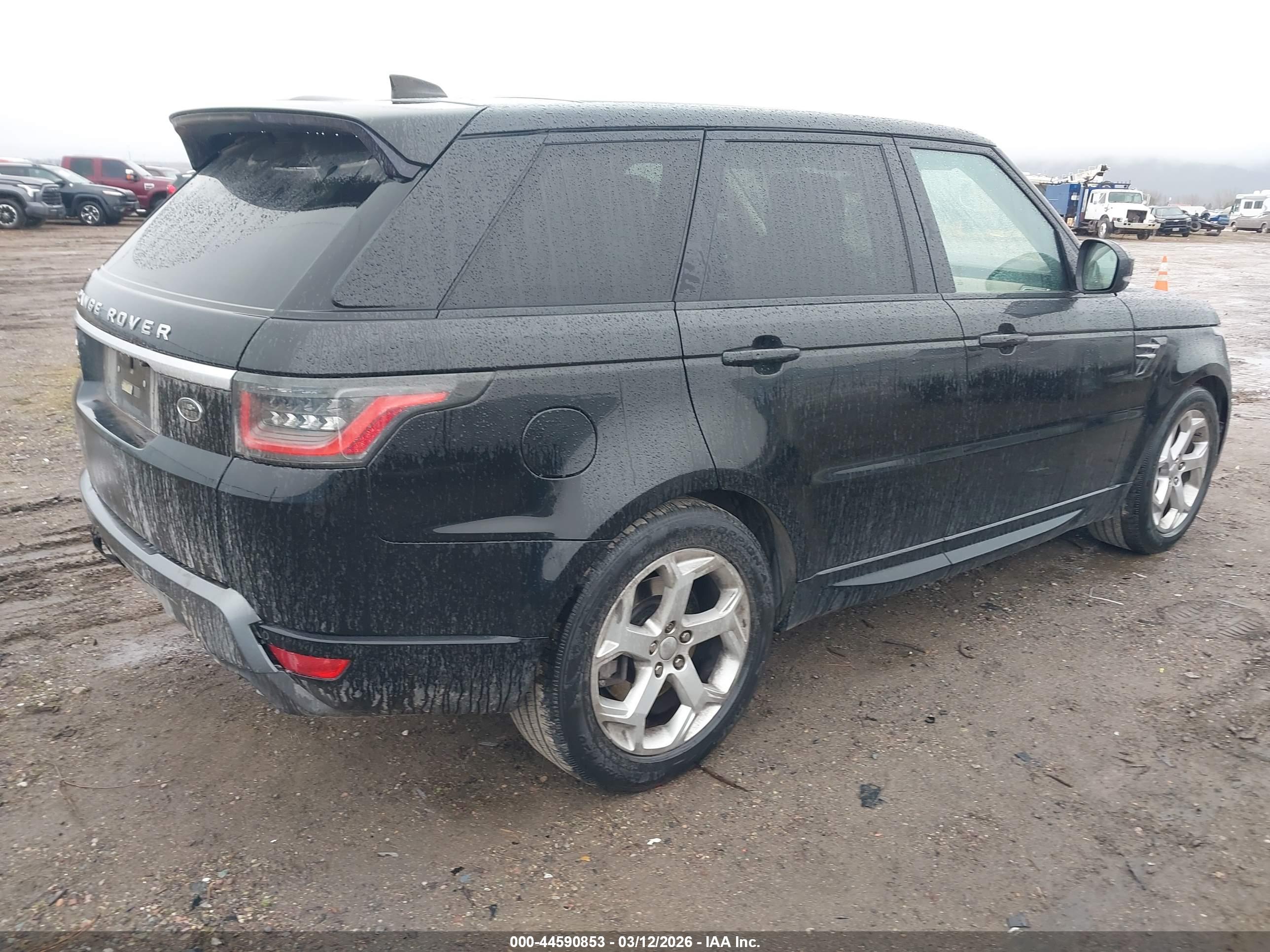 LAND ROVER image 4