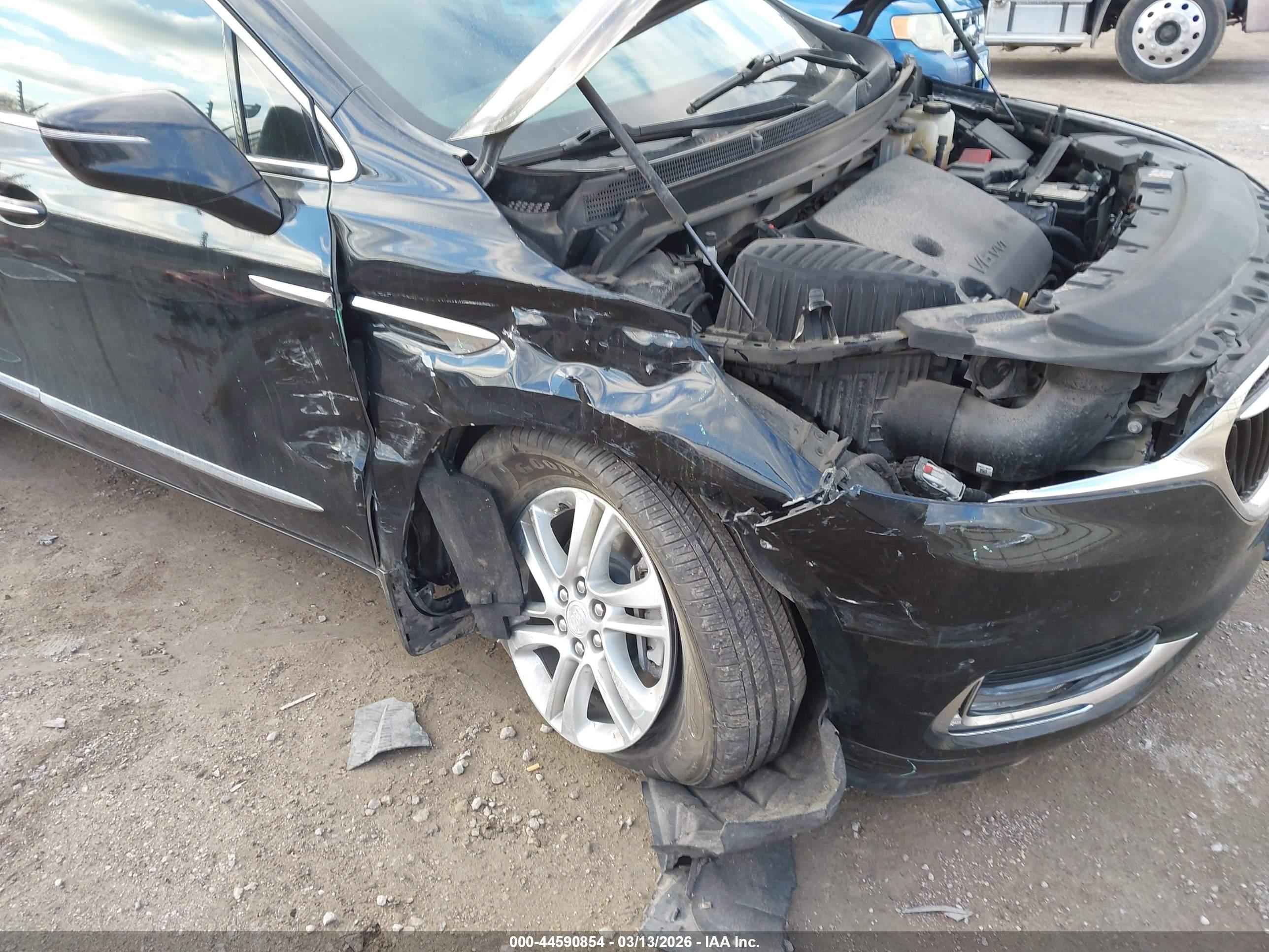 BUICK ENCLAVE image 6