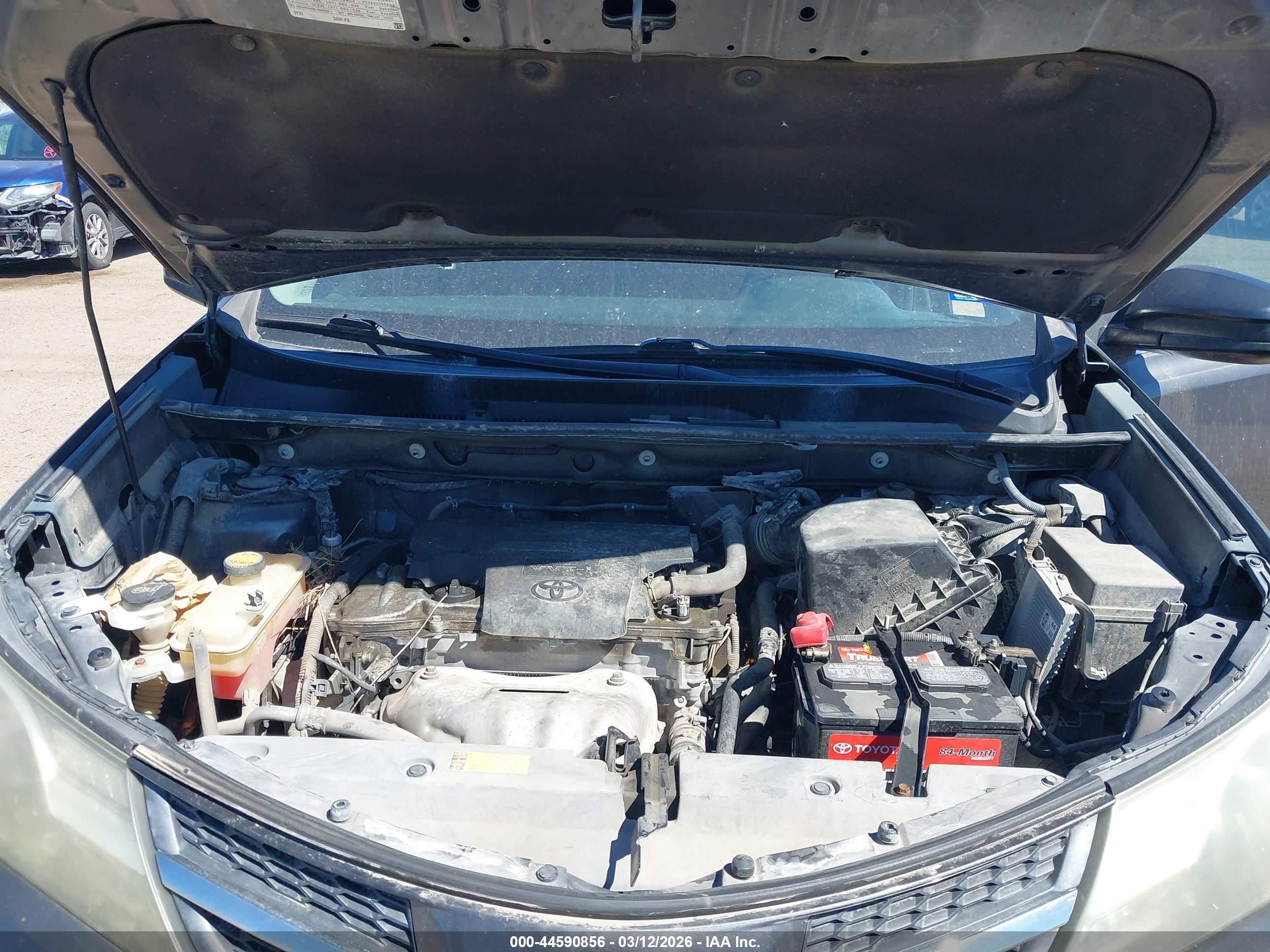 TOYOTA RAV4 image 10