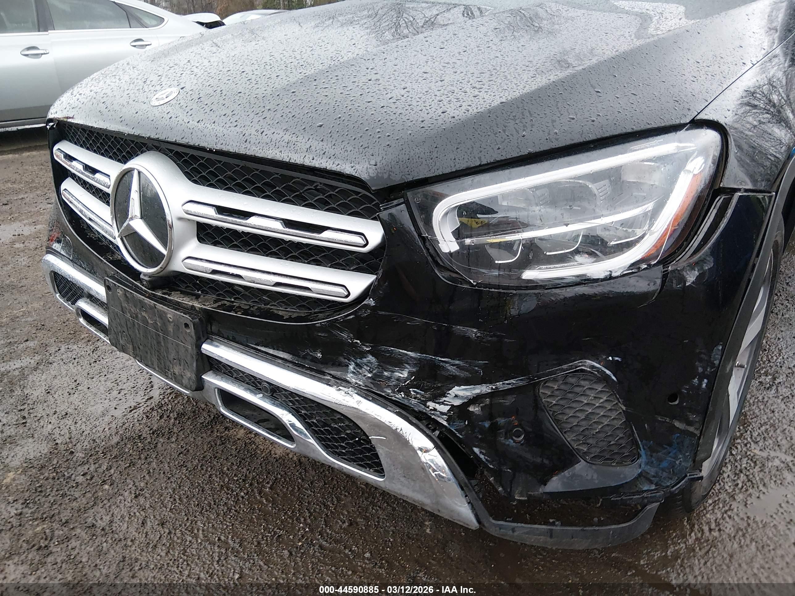 MERCEDES-BENZ GLC image 6