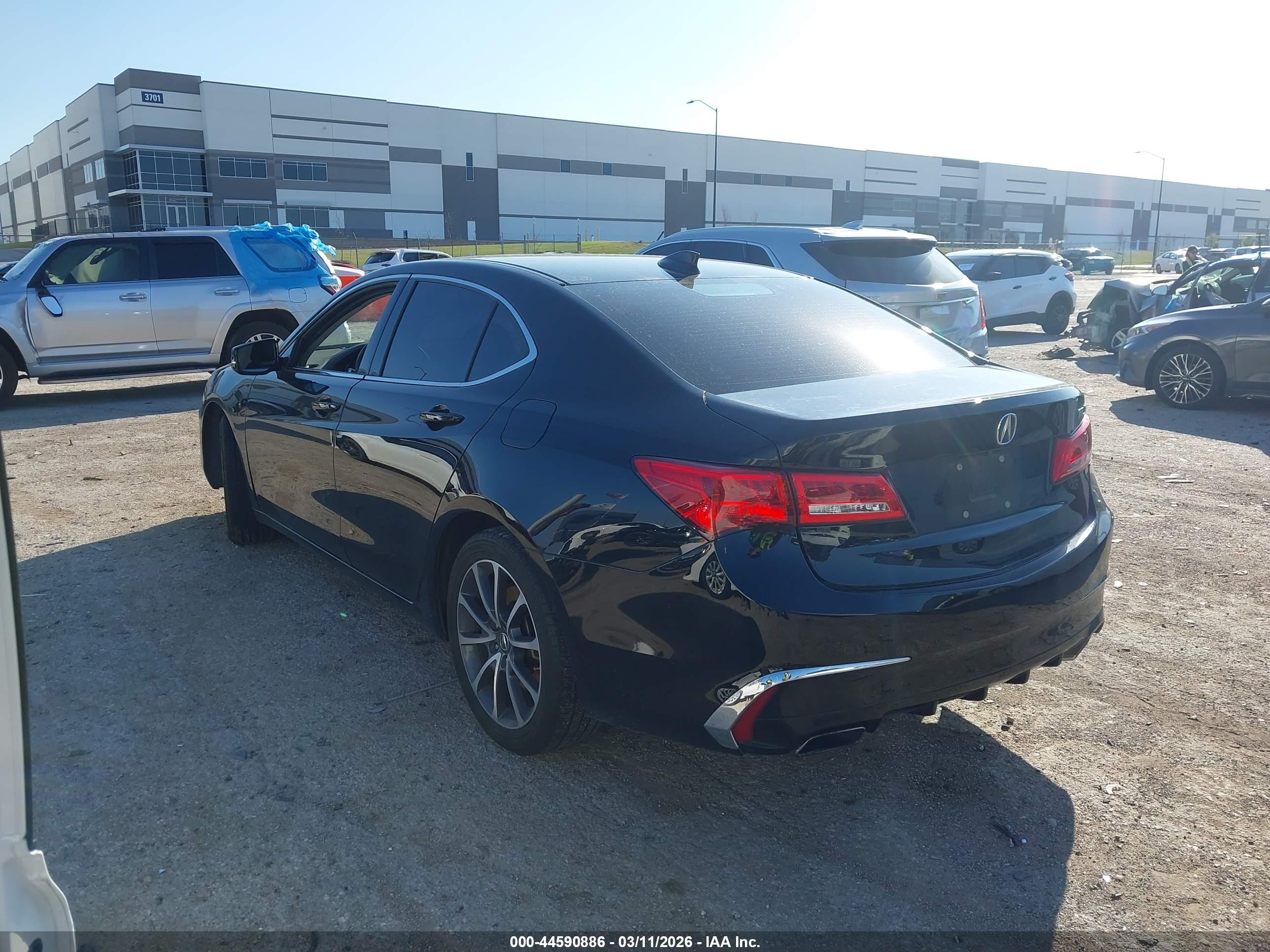 ACURA TLX image 3