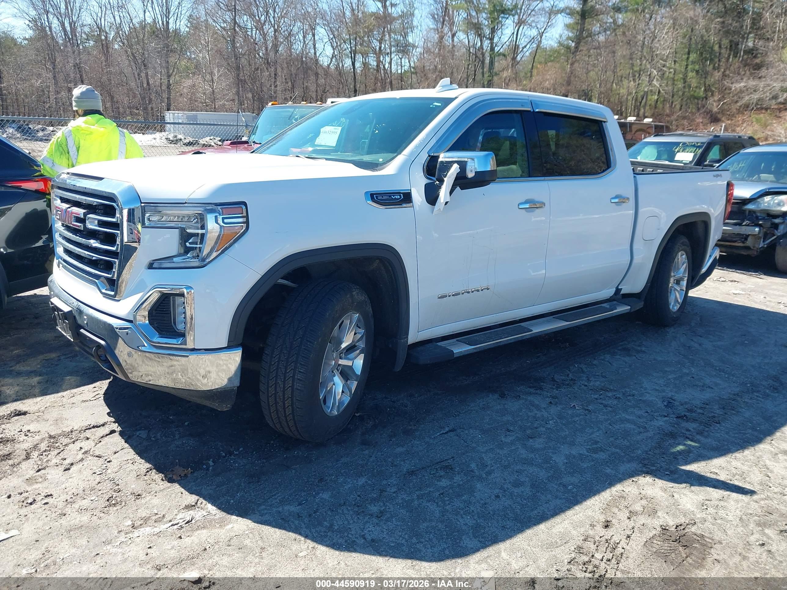 GMC SIERRA image 2