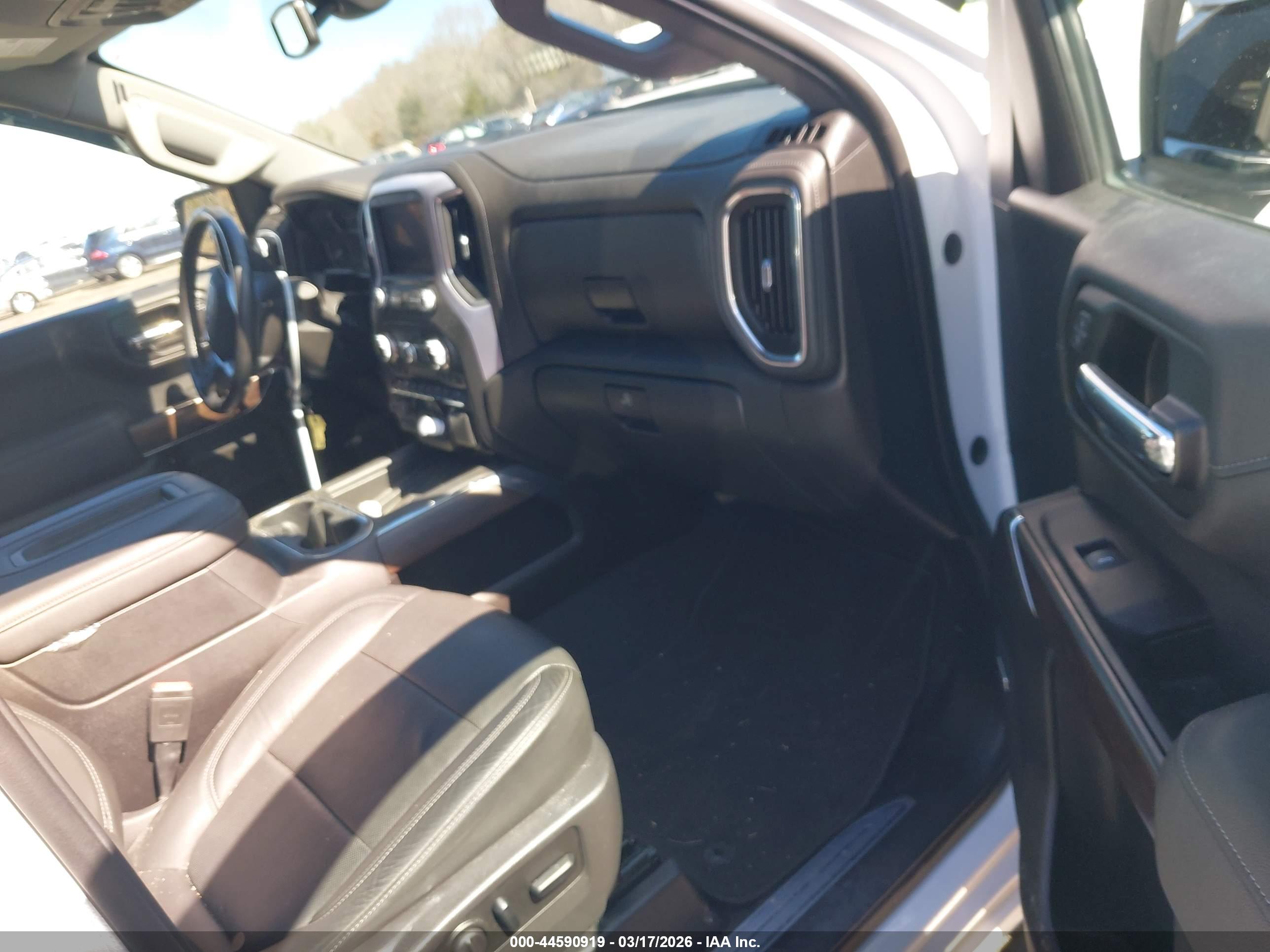 GMC SIERRA image 5